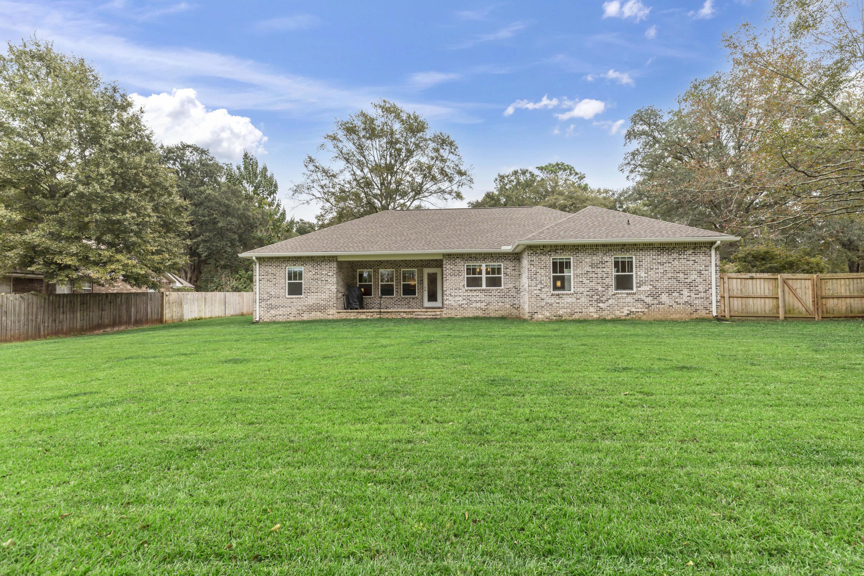 DOGWOOD ESTATES - Residential