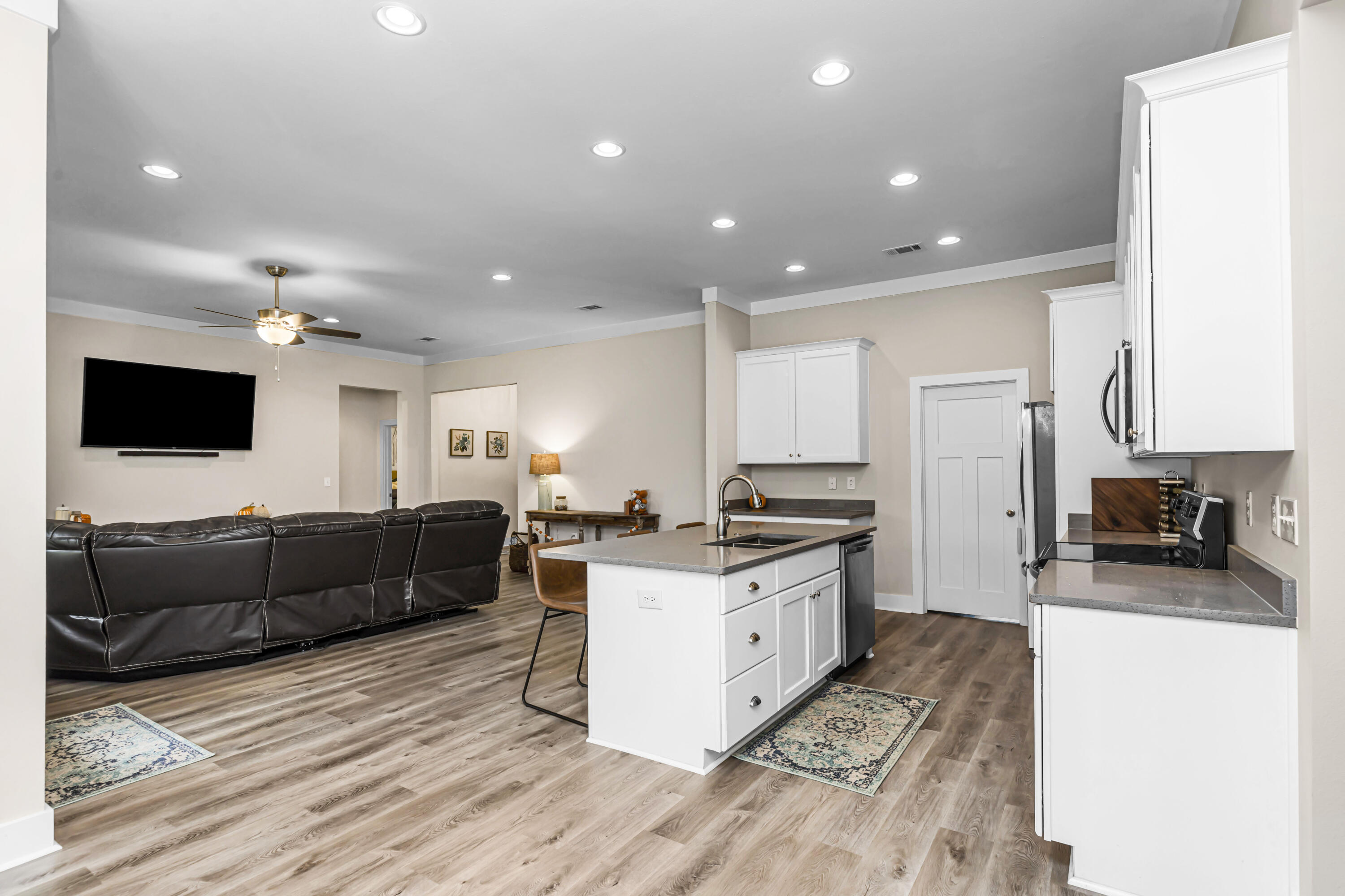 DOGWOOD ESTATES - Residential