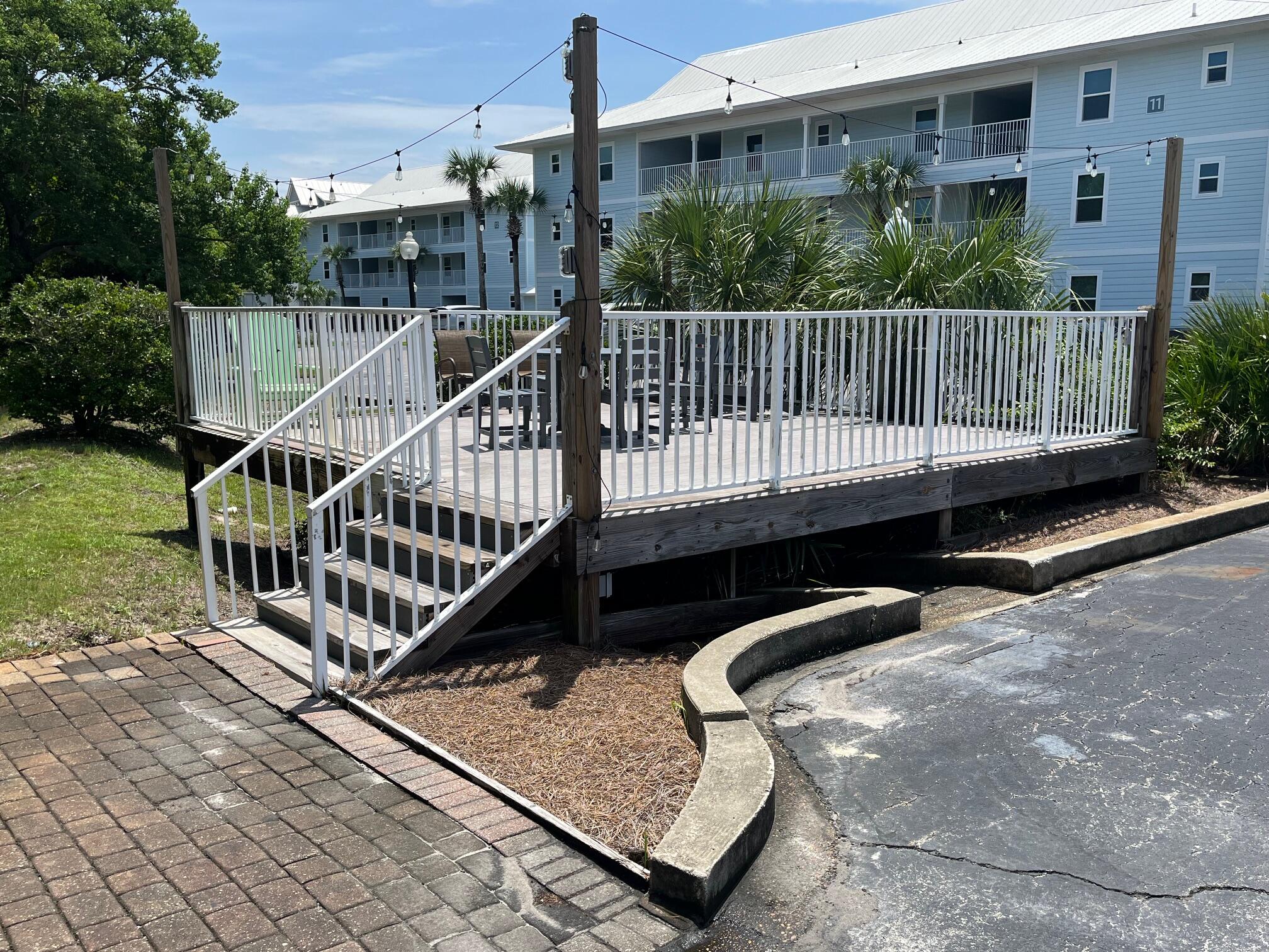 BEACHSIDE VILLAS CONDO - Residential