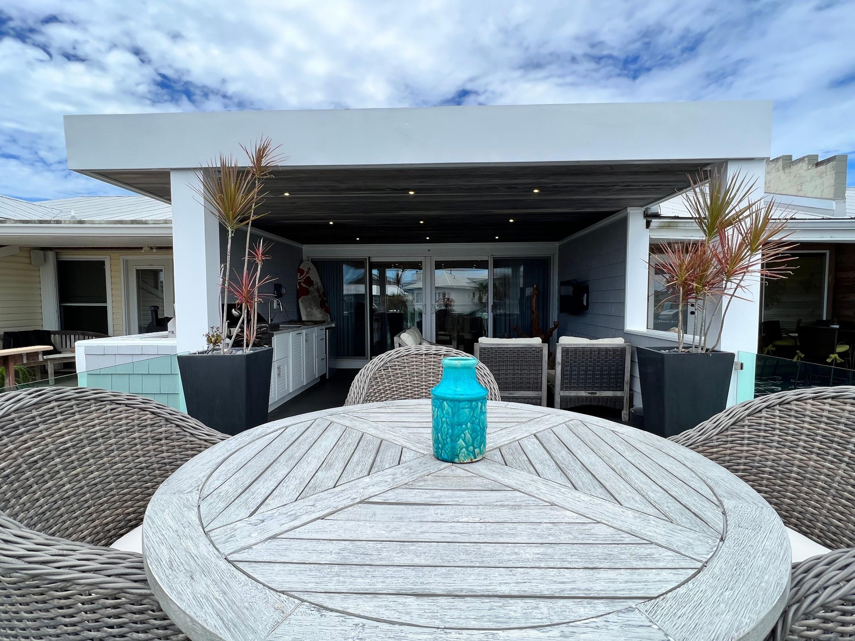 HOLIDAY ISLE - Residential