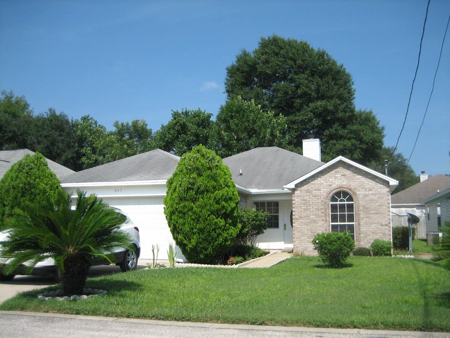 Price Reduced Completely upgraded within the last year, including tile floors, bathrooms, kitchen cupboards, appliances. Termite bond to transfer, Fresh paint through out home. Home in top shape, ready to move in