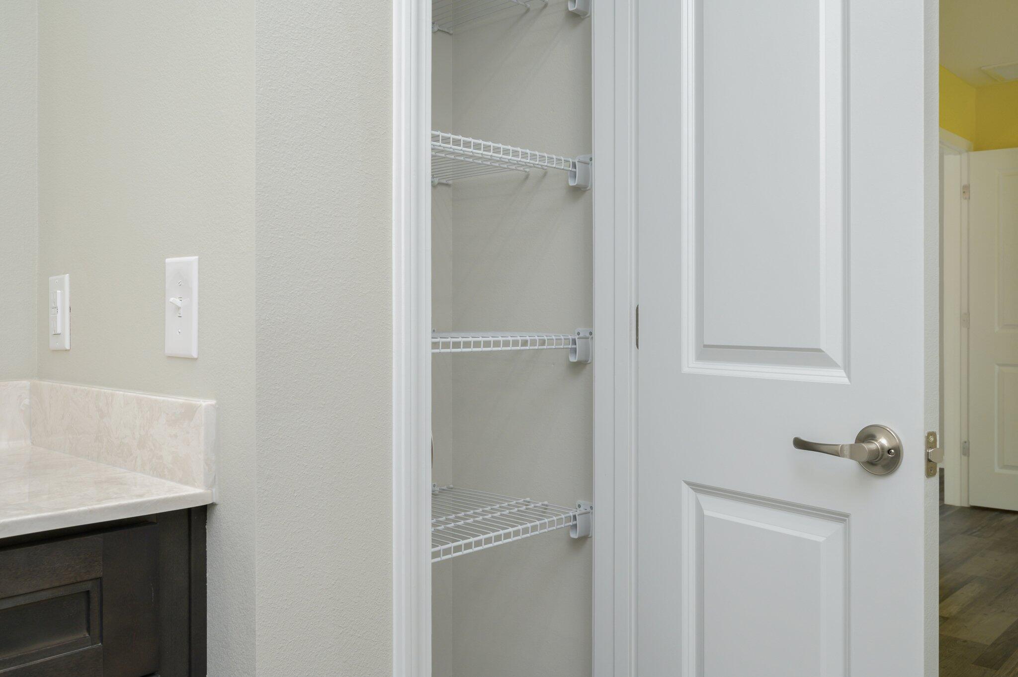 SOUTHERN OAKS - Residential