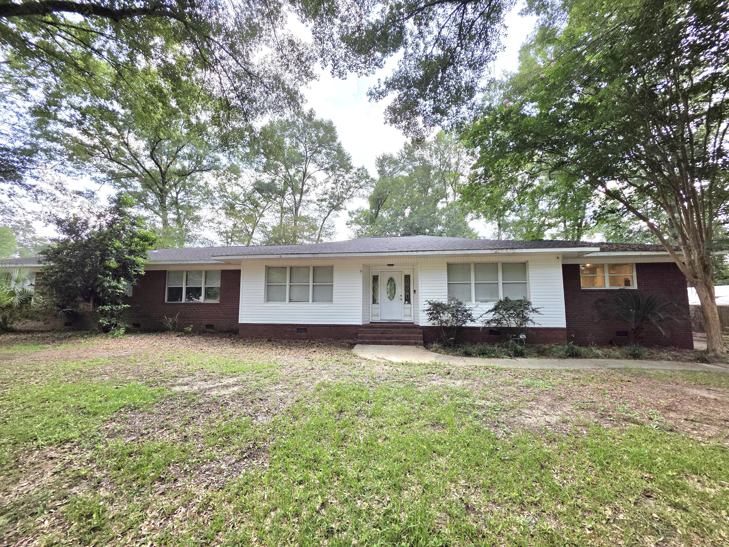 GONZALEZ PARK - Residential