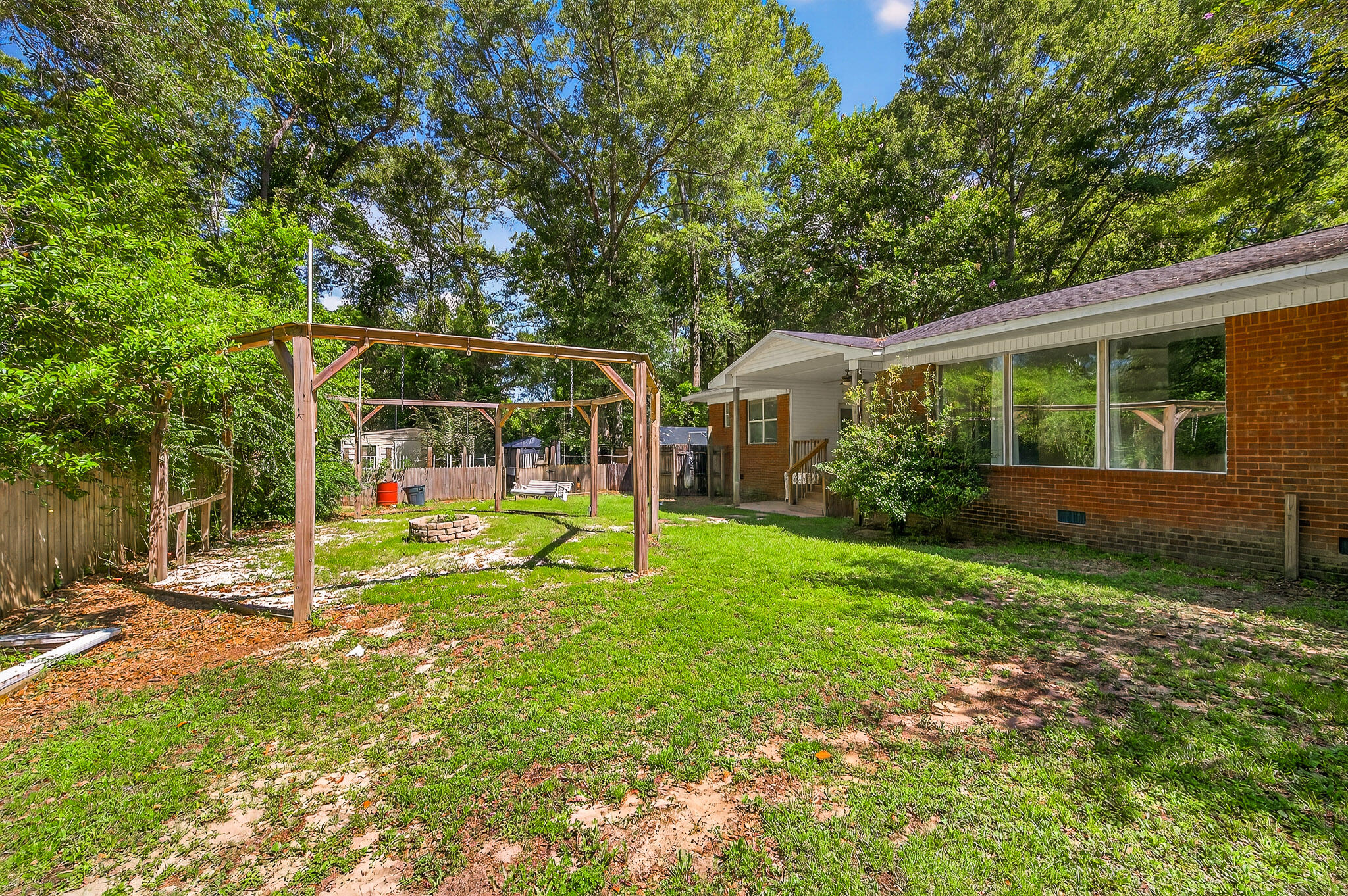GONZALEZ PARK - Residential