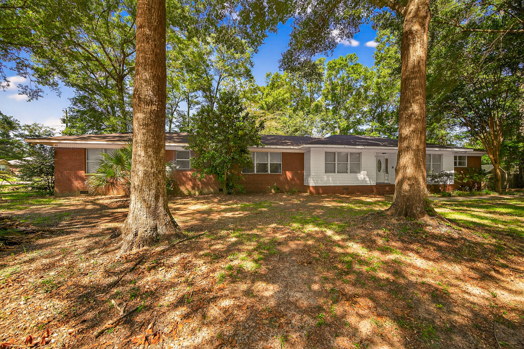 GONZALEZ PARK - Residential