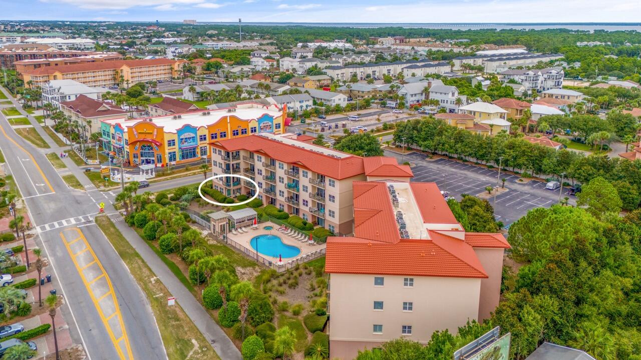 EMERALD WATERS - Residential