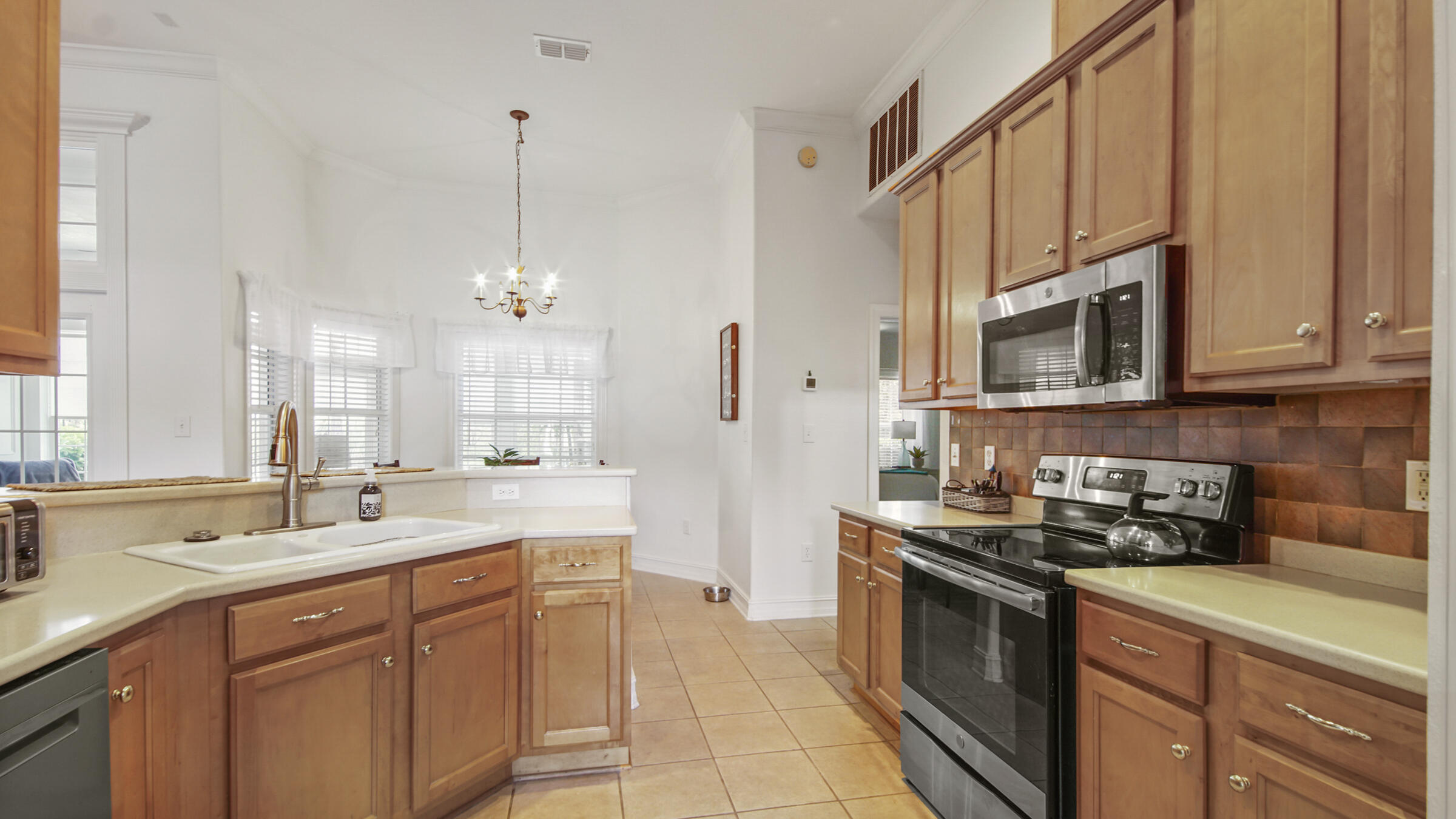 WINDSWEPT ESTATES - Residential Lease