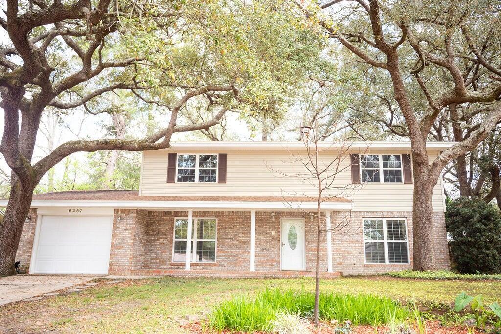 **Available June 2nd!**Welcome to this stunning 4 bedroom, 2.5 bathroom home in the desirable location of Niceville, FL. This large home features a gorgeous kitchen with white cabinets, granite countertops, a stunning backsplash, double oven, island, and a spacious kitchen/dining area perfect for entertaining. The spacious living room boasts a brick fireplace and built-in cabinets, while the separate laundry room adds convenience. The primary suite includes an en-suite bathroom with a jetted tub, and the remaining bedrooms are spacious and bright. With a two-car garage and a fenced backyard, this home has everything you need for comfortable living. Schedule a tour today and make this house your new home!Tenant to verify all data. Please contact Sound Choice to schedule showing
