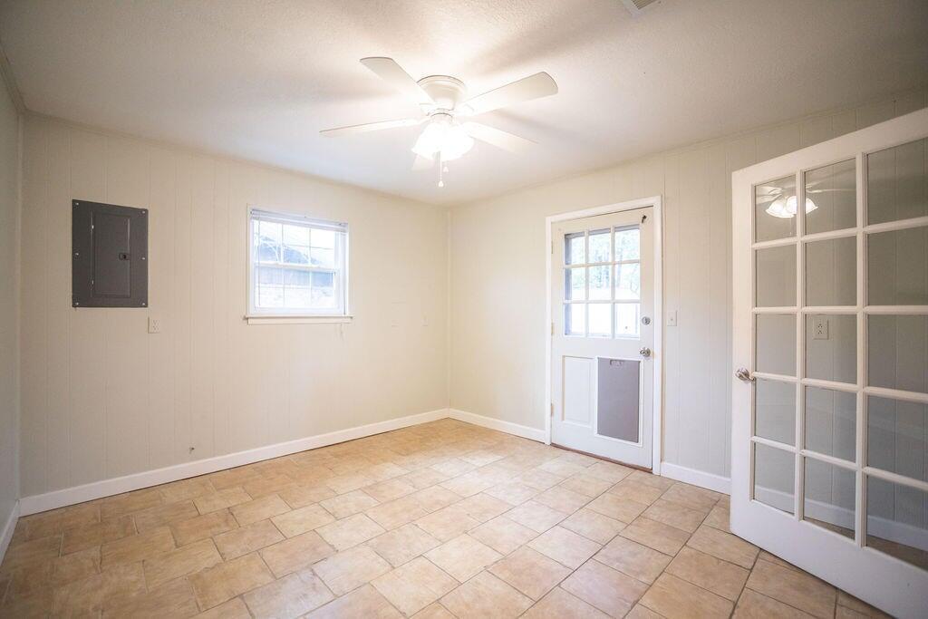 EDGEWATER VILLAGE - Residential Lease