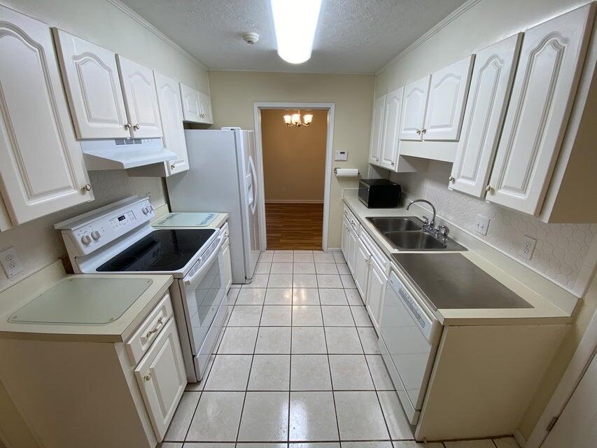 PALM ESTATES UNIT 2 - Residential