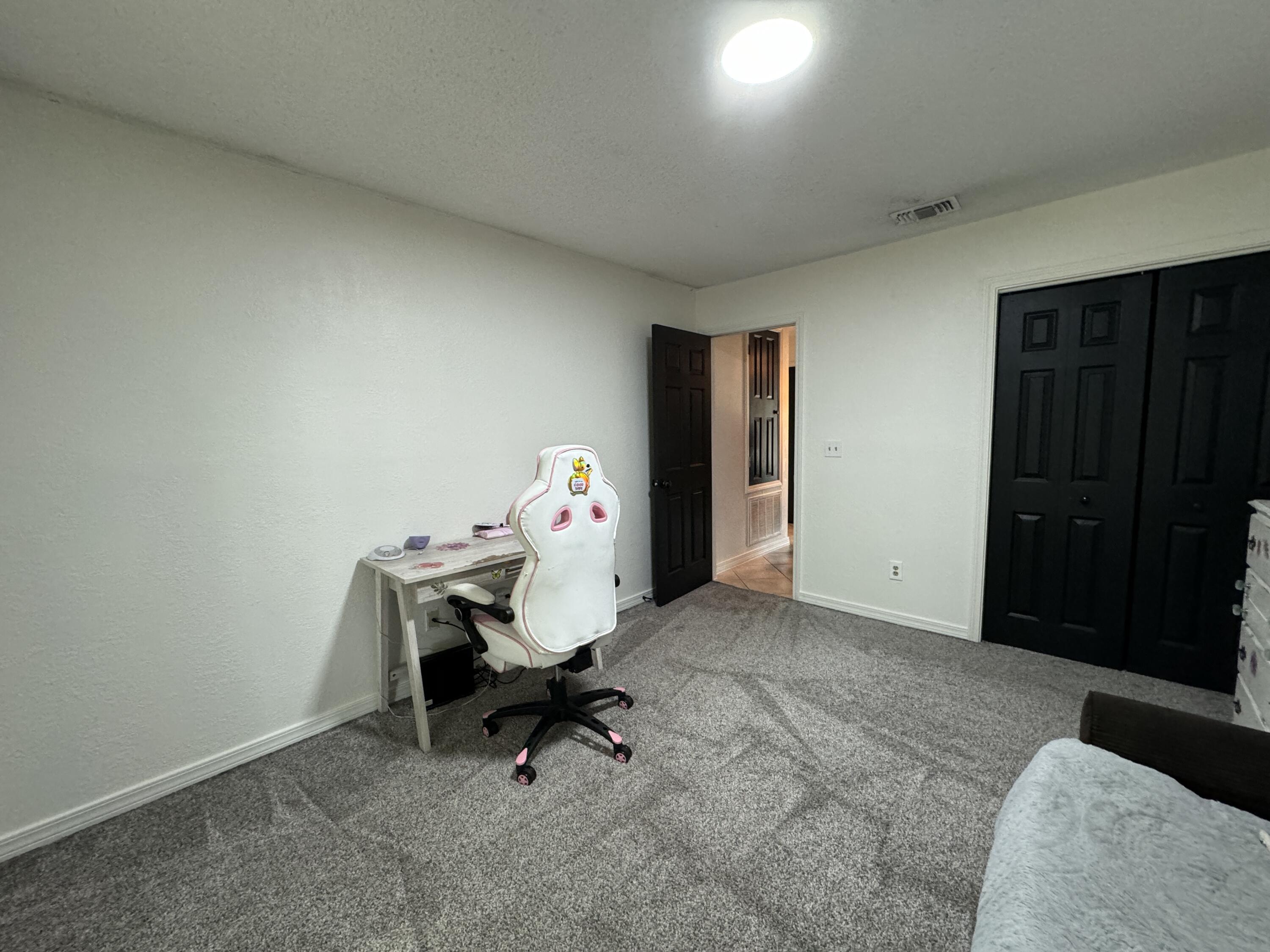 Emerald Beach; Plat 1, Lot 20 Blk A - Residential Lease