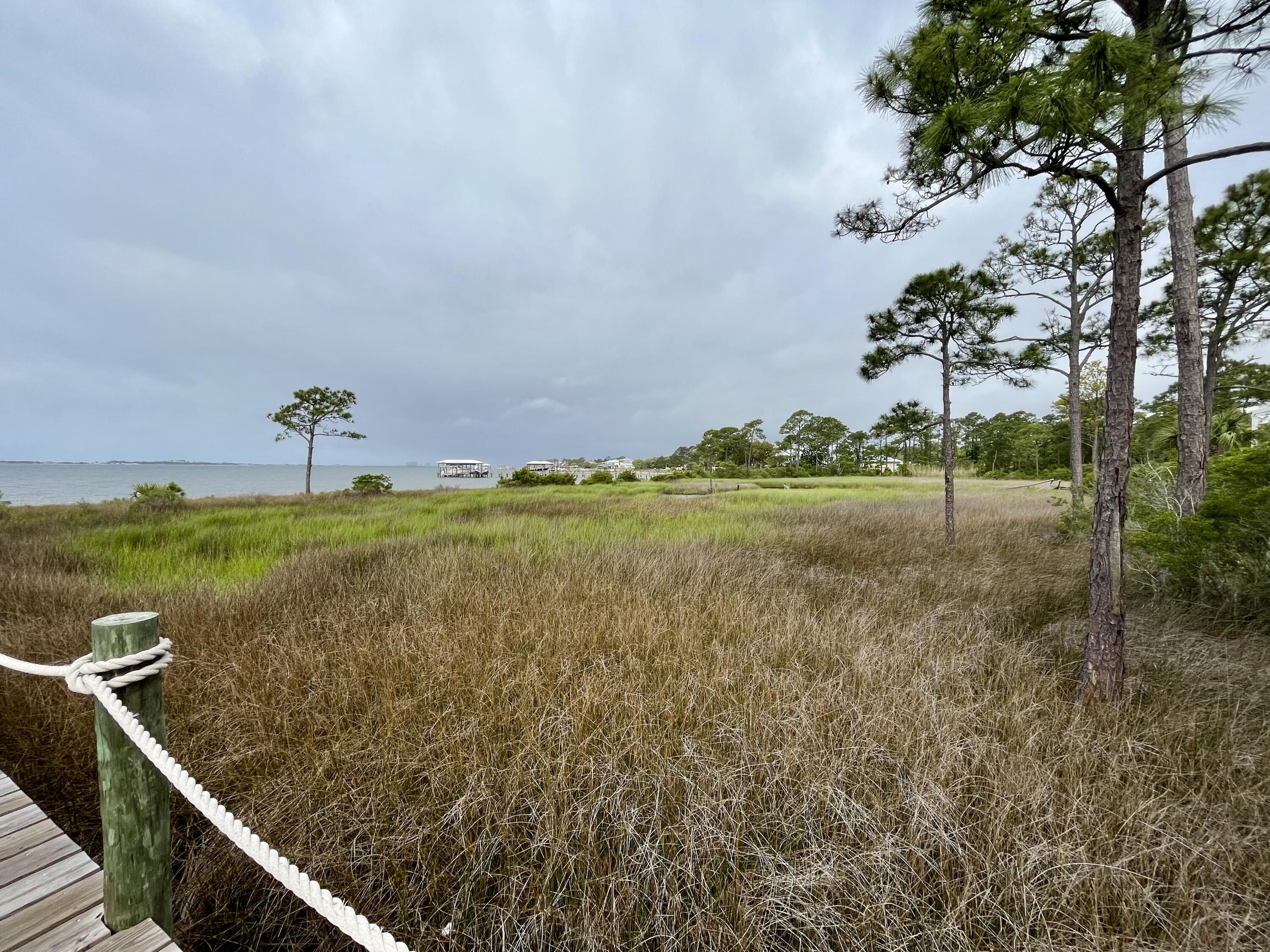 Emerald Beach; Plat 1, Lot 20 Blk A - Residential Lease