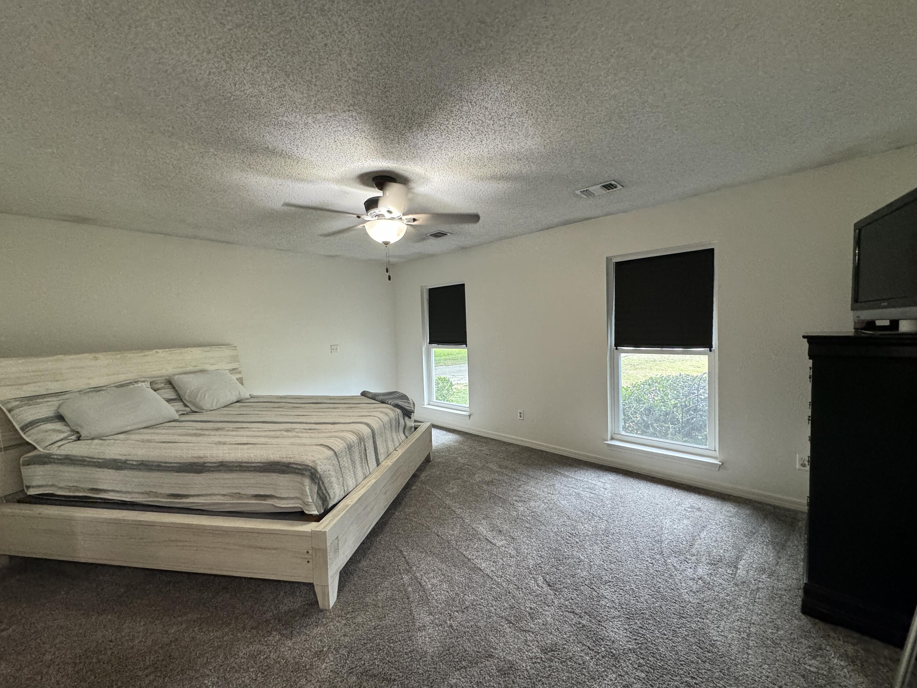 Emerald Beach; Plat 1, Lot 20 Blk A - Residential Lease