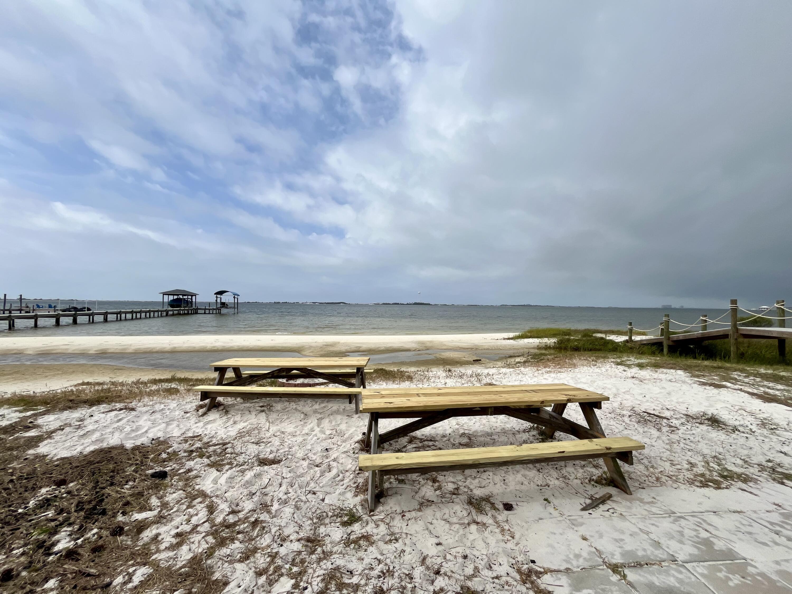 Emerald Beach; Plat 1, Lot 20 Blk A - Residential Lease