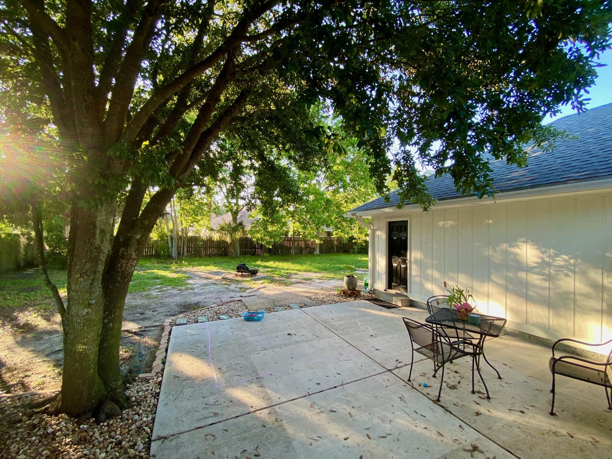 Emerald Beach; Plat 1, Lot 20 Blk A - Residential Lease