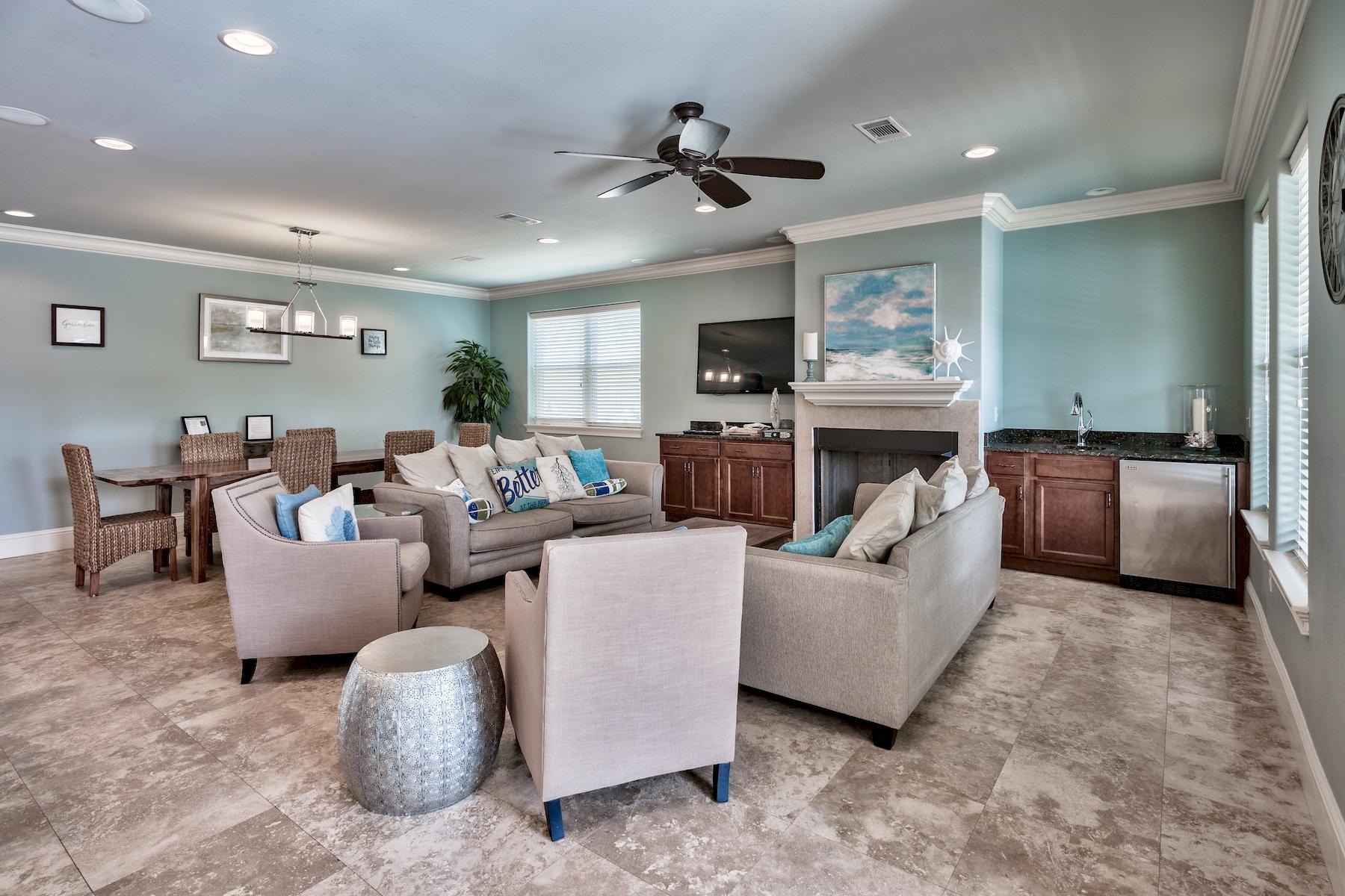 CRYSTAL BEACH - Residential