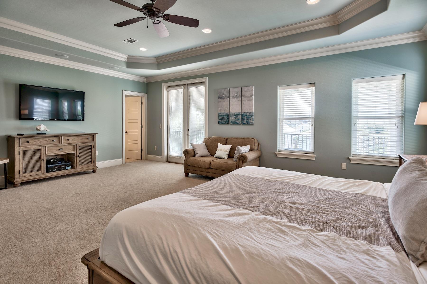 CRYSTAL BEACH - Residential