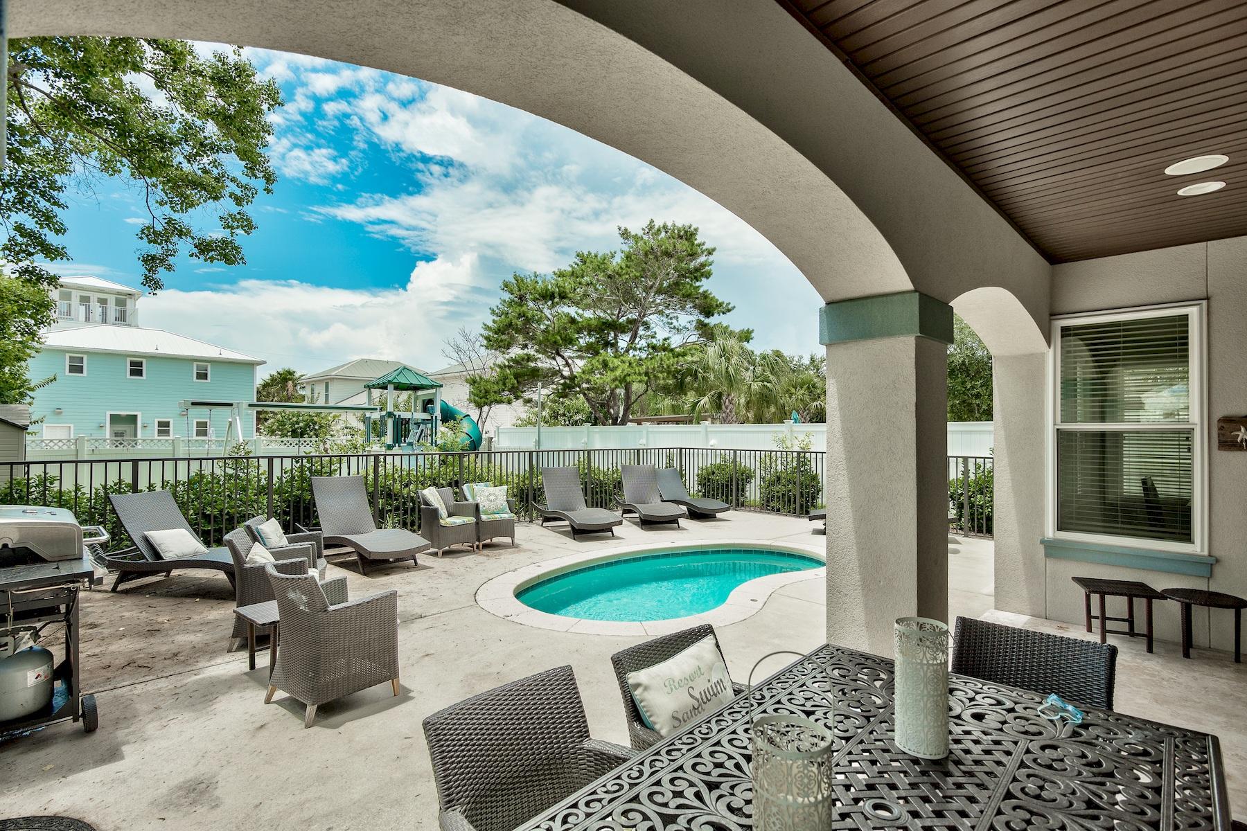 CRYSTAL BEACH - Residential