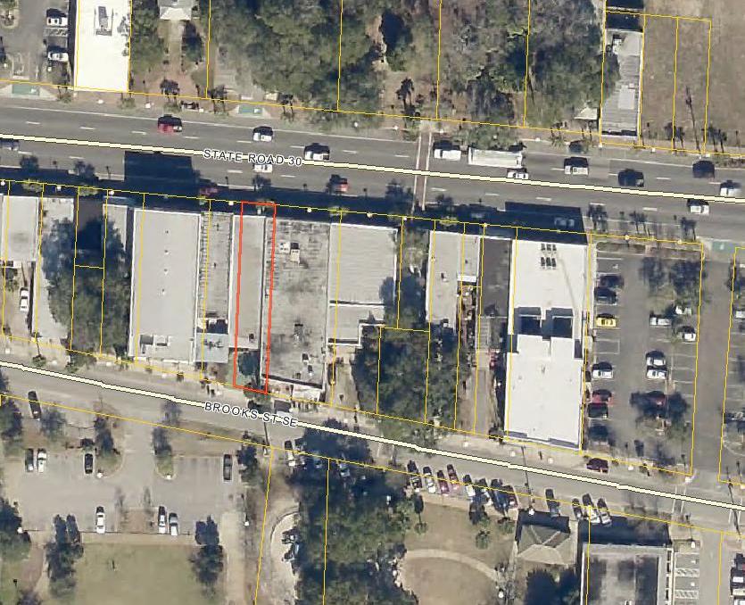 3000 SF retail unit in Historial Downtown Fort Walton Beach, unit is leased long term