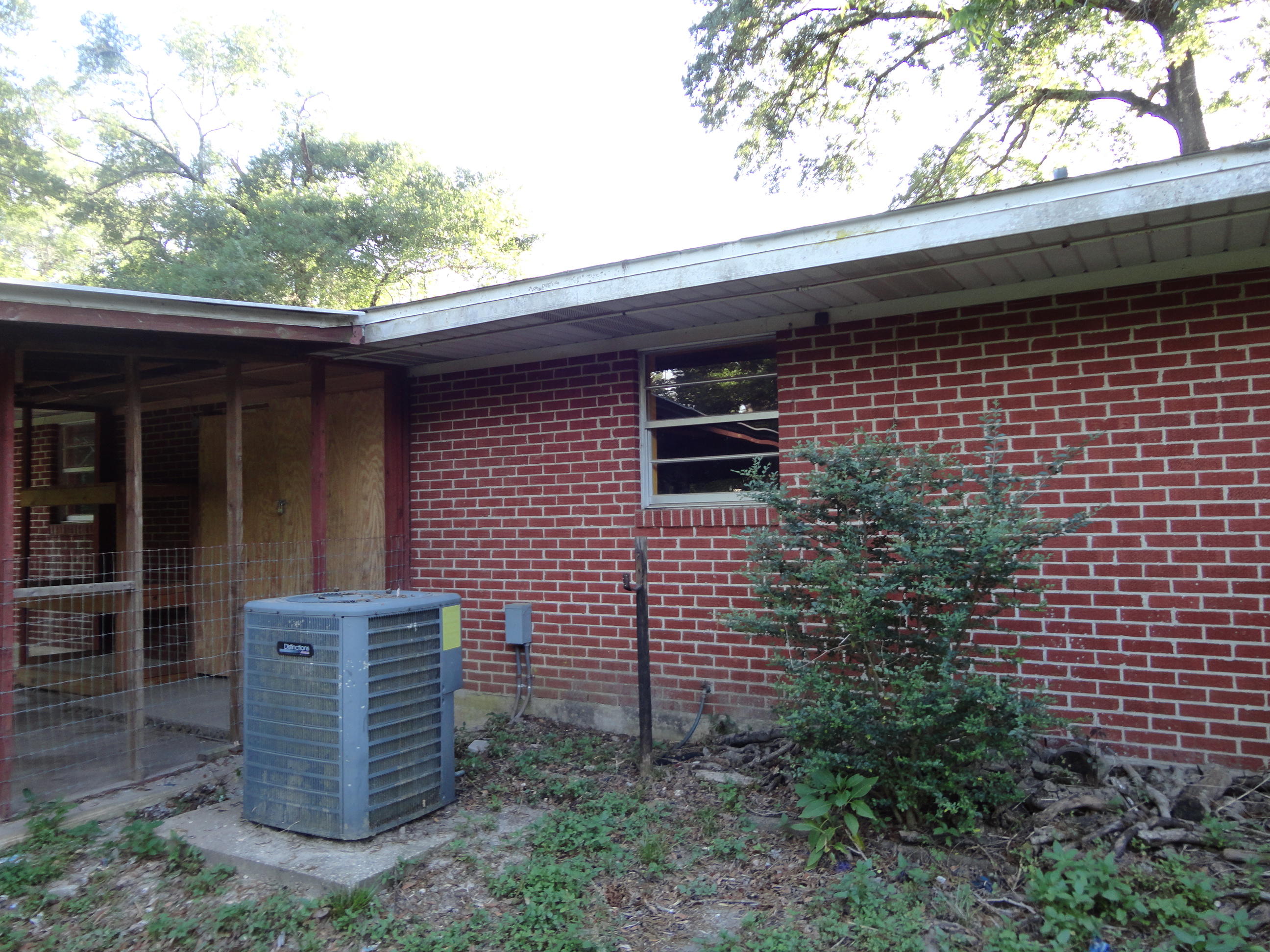 Druid Manor - Residential