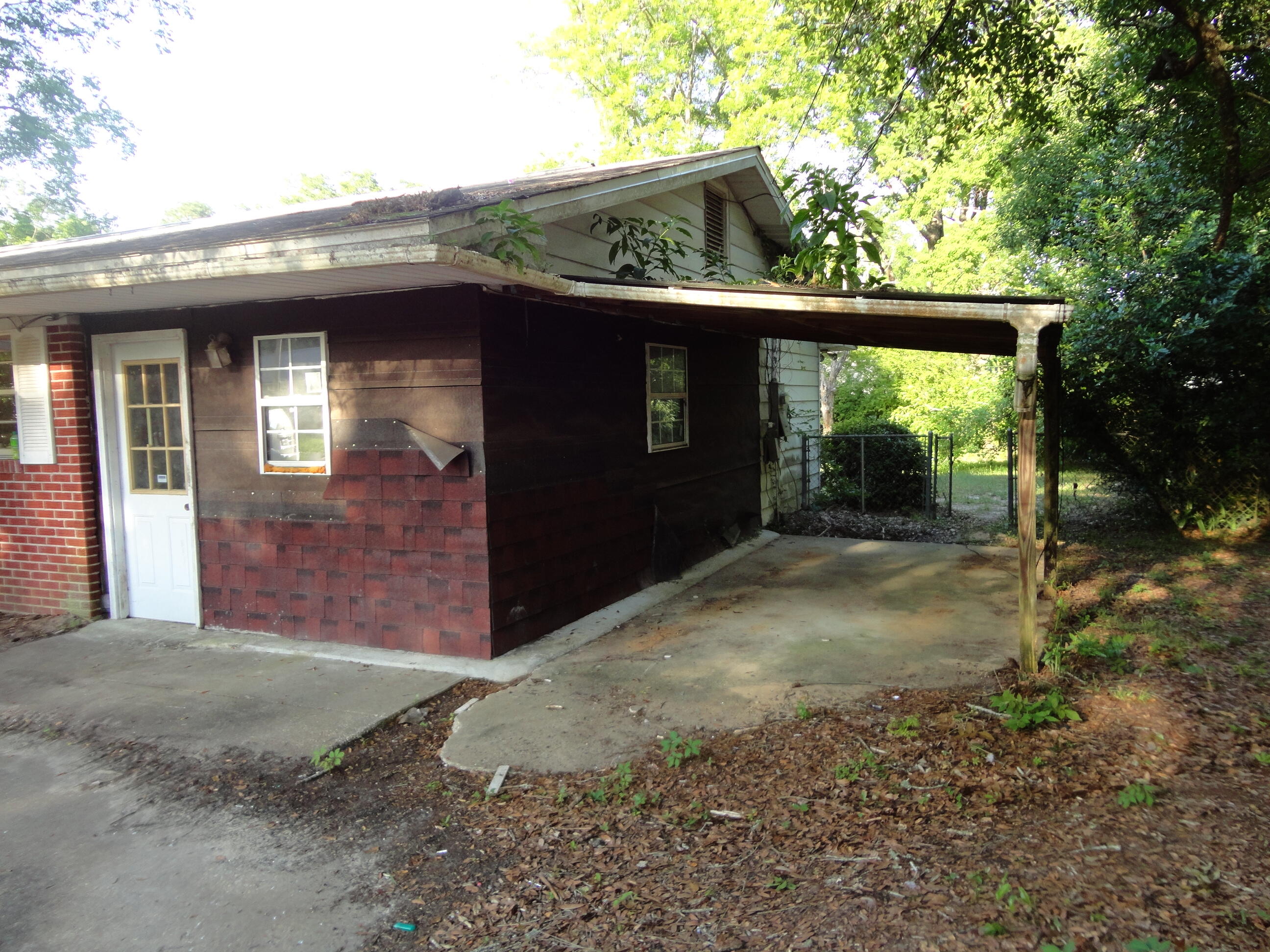 Druid Manor - Residential