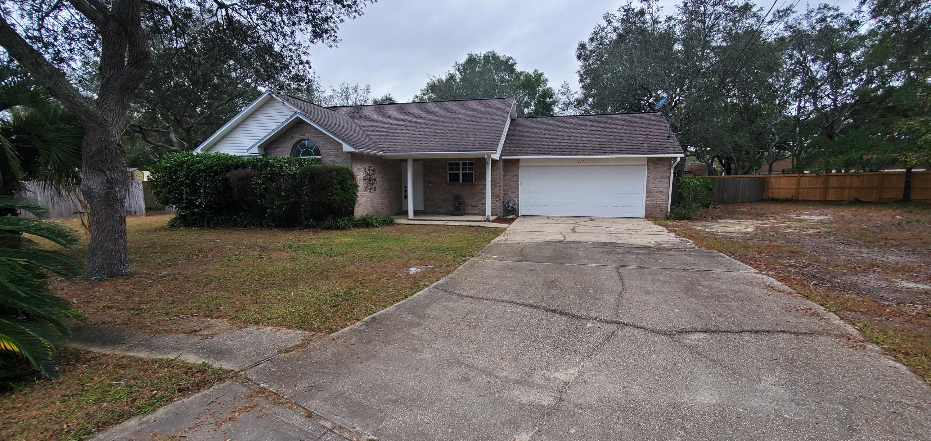 COUNTRY BREEZE ESTATES - Residential