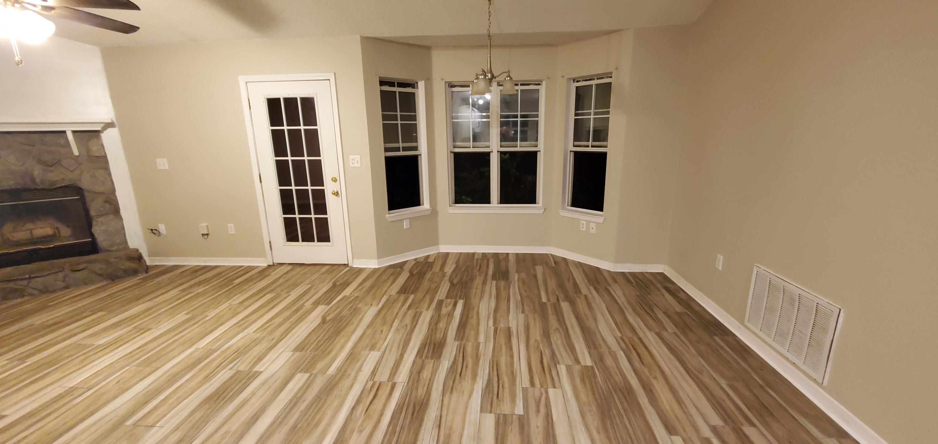 COUNTRY BREEZE ESTATES - Residential