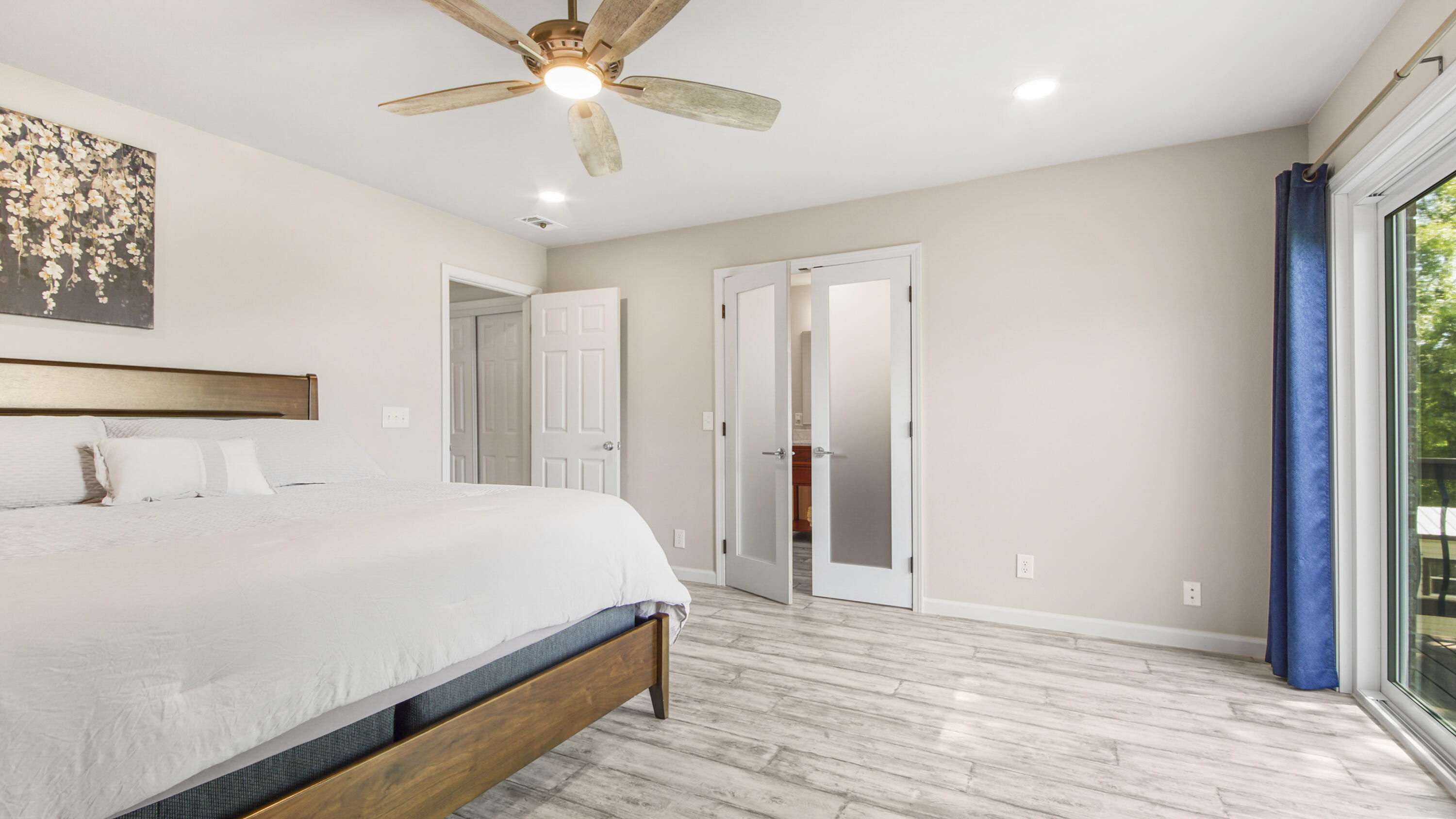 DEERPOINT ESTATES - Residential