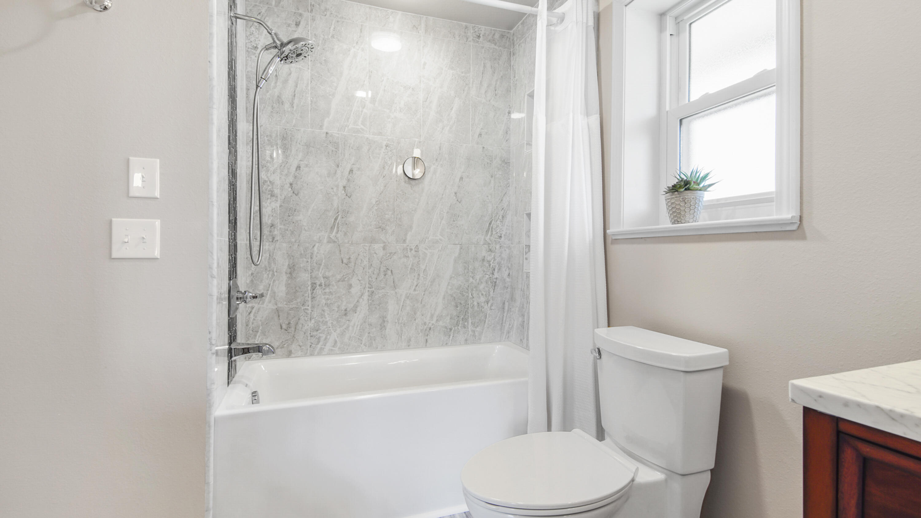 DEERPOINT ESTATES - Residential