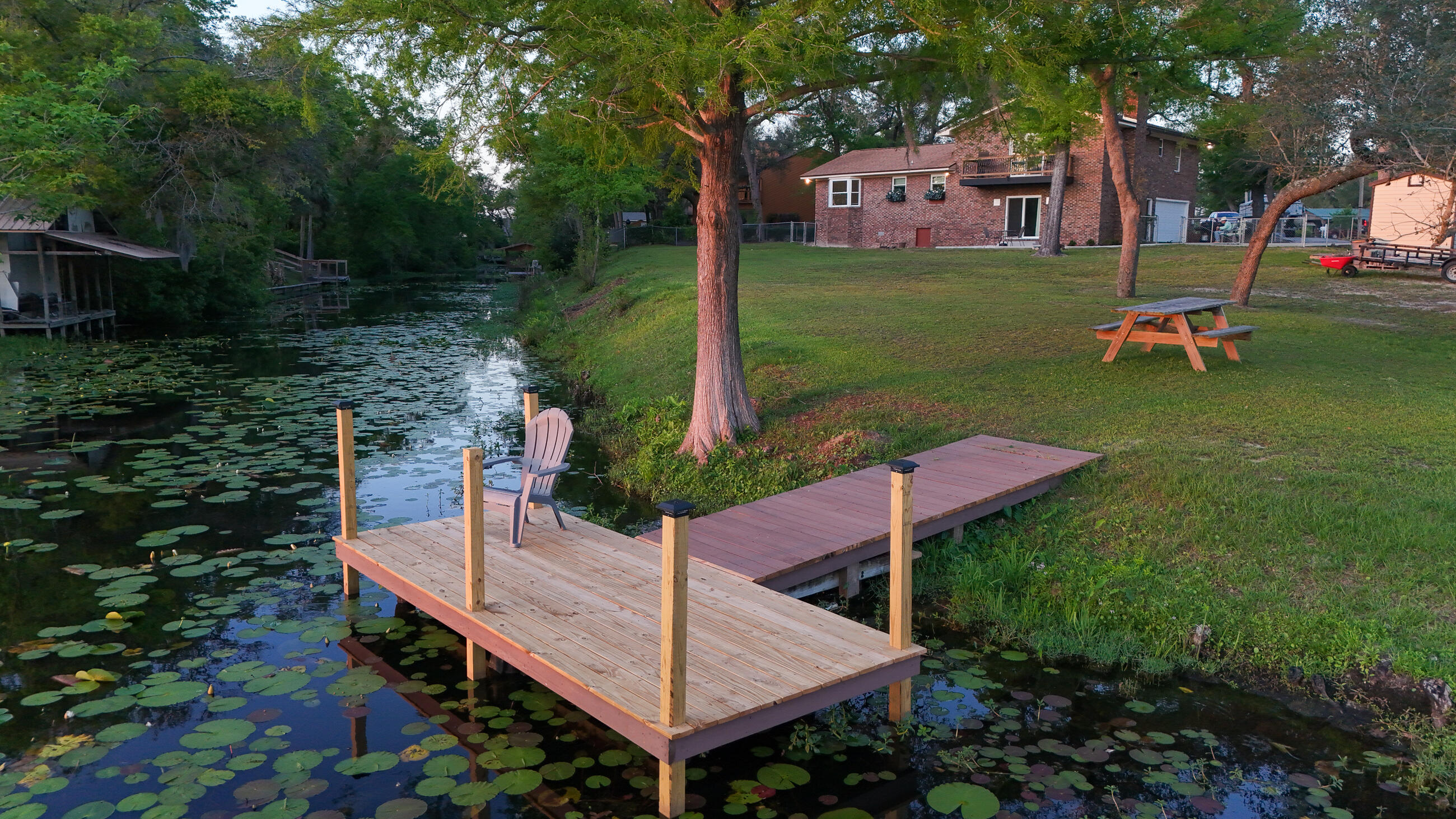 DEERPOINT ESTATES - Residential