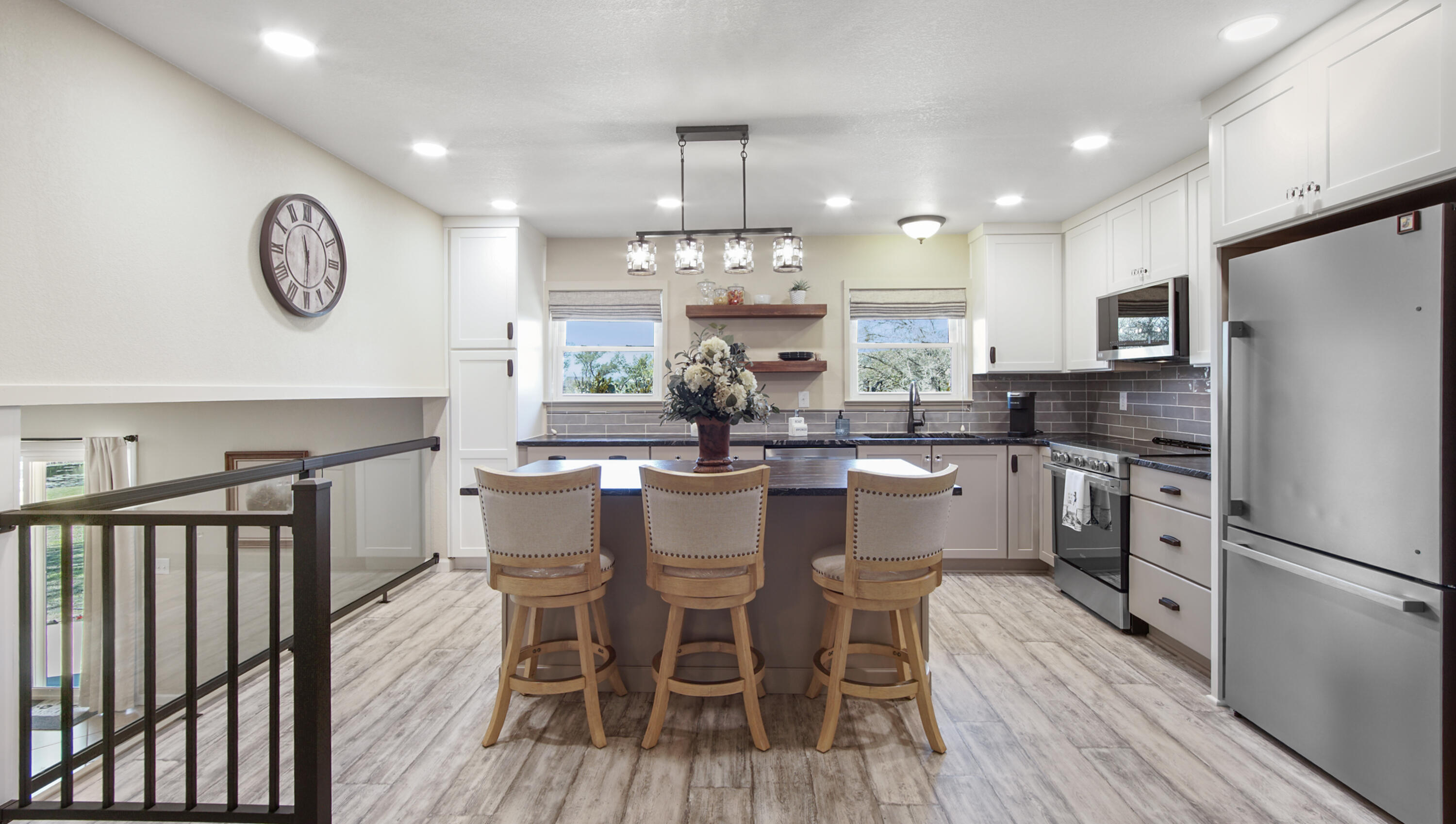 DEERPOINT ESTATES - Residential