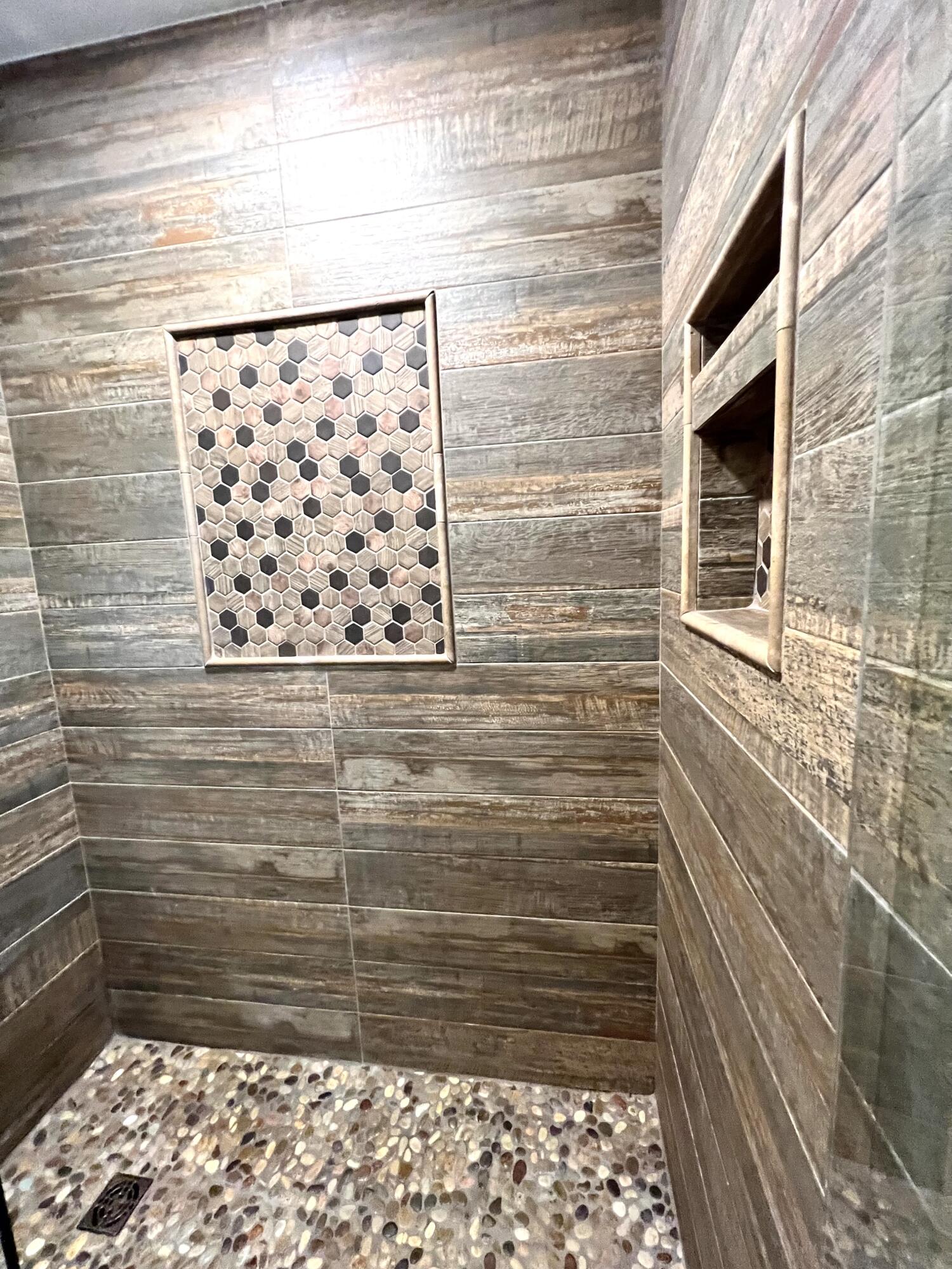 LAKE SHARON ESTATES - Residential Lease