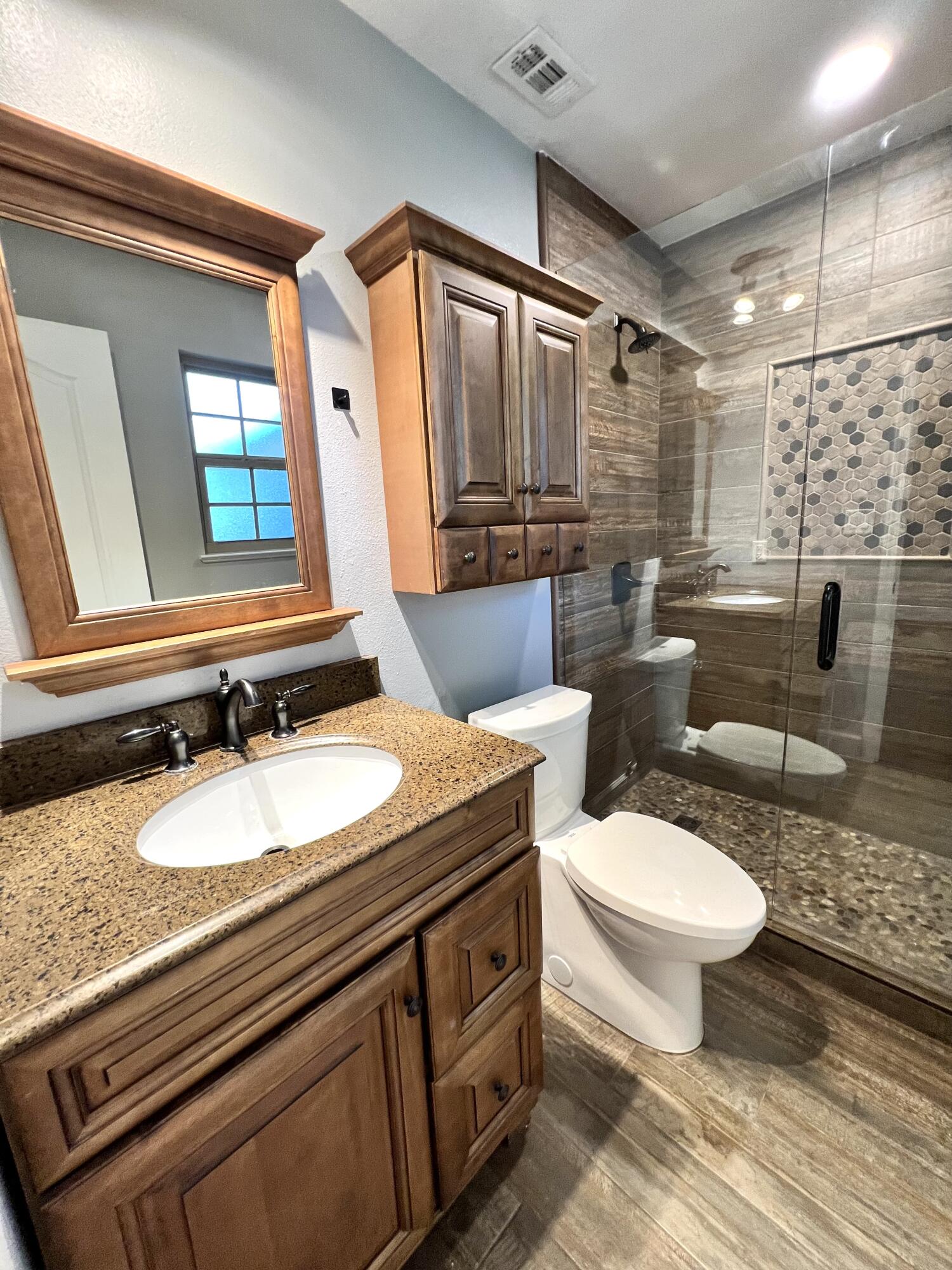 LAKE SHARON ESTATES - Residential Lease