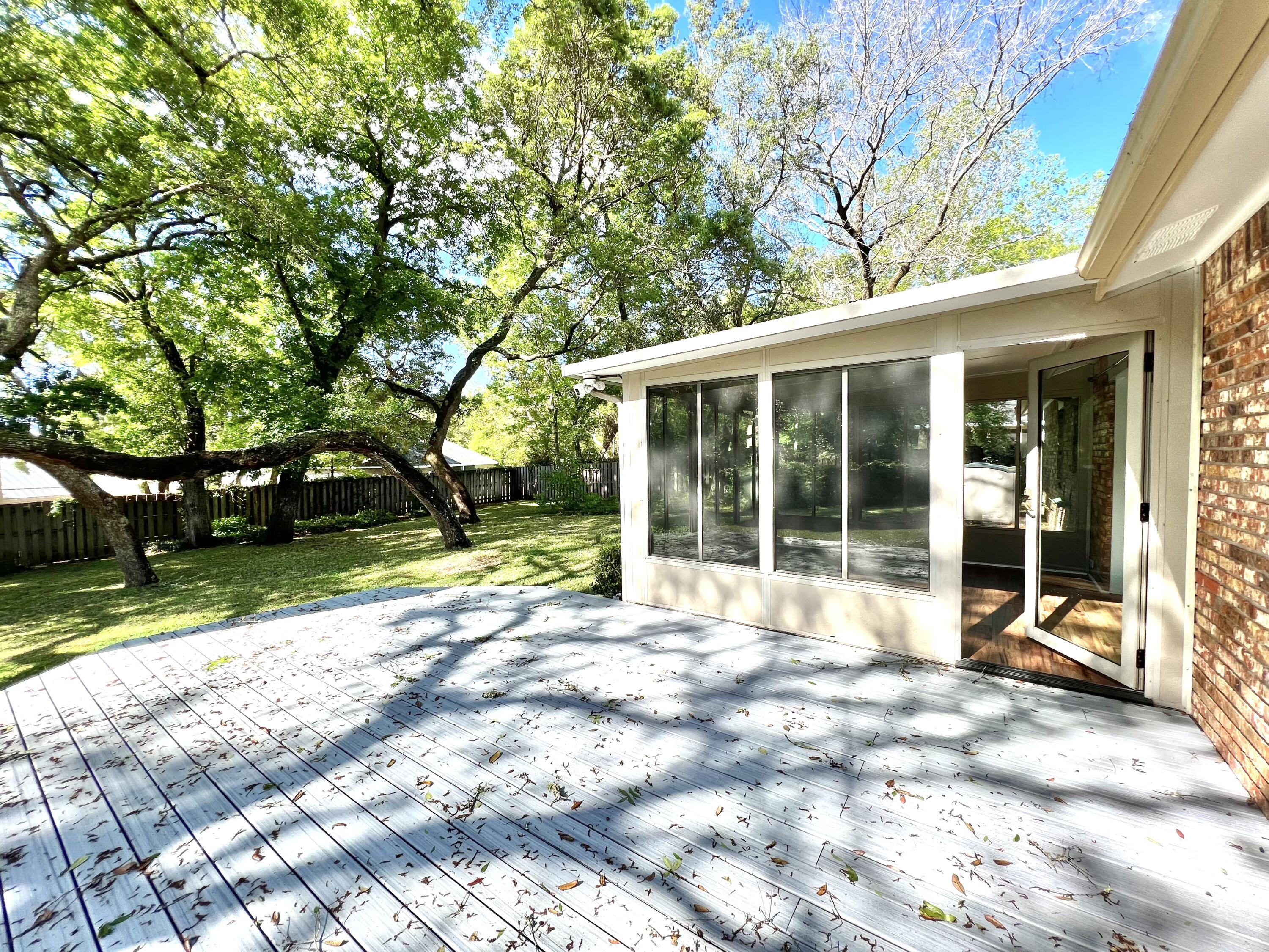 LAKE SHARON ESTATES - Residential Lease