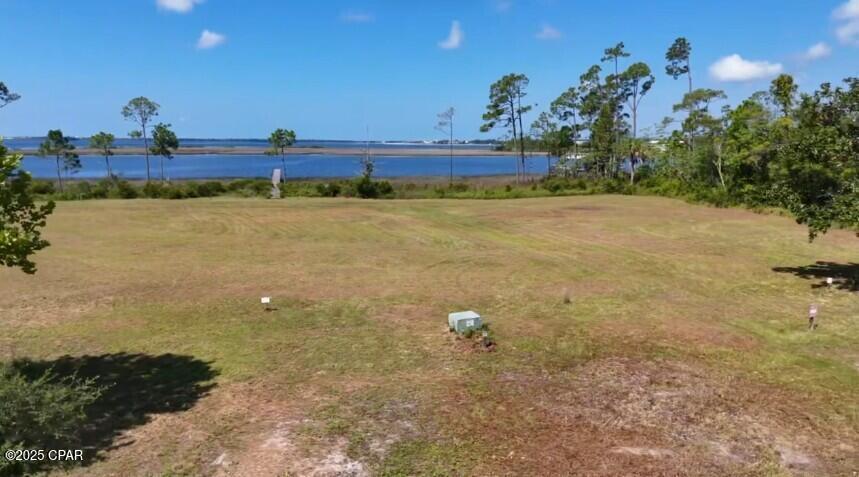 NO RECORDED SUBDIVISION - Land