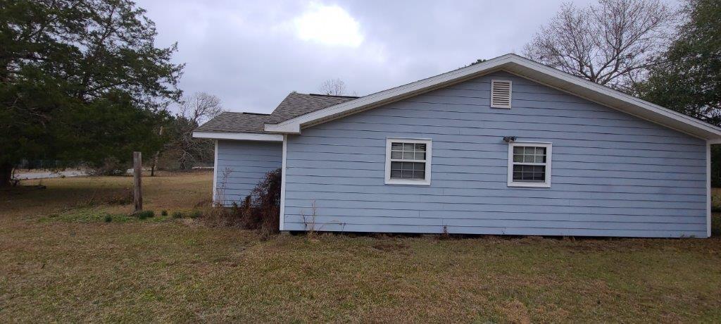 NO RECORDED SUBDIVISION - Residential