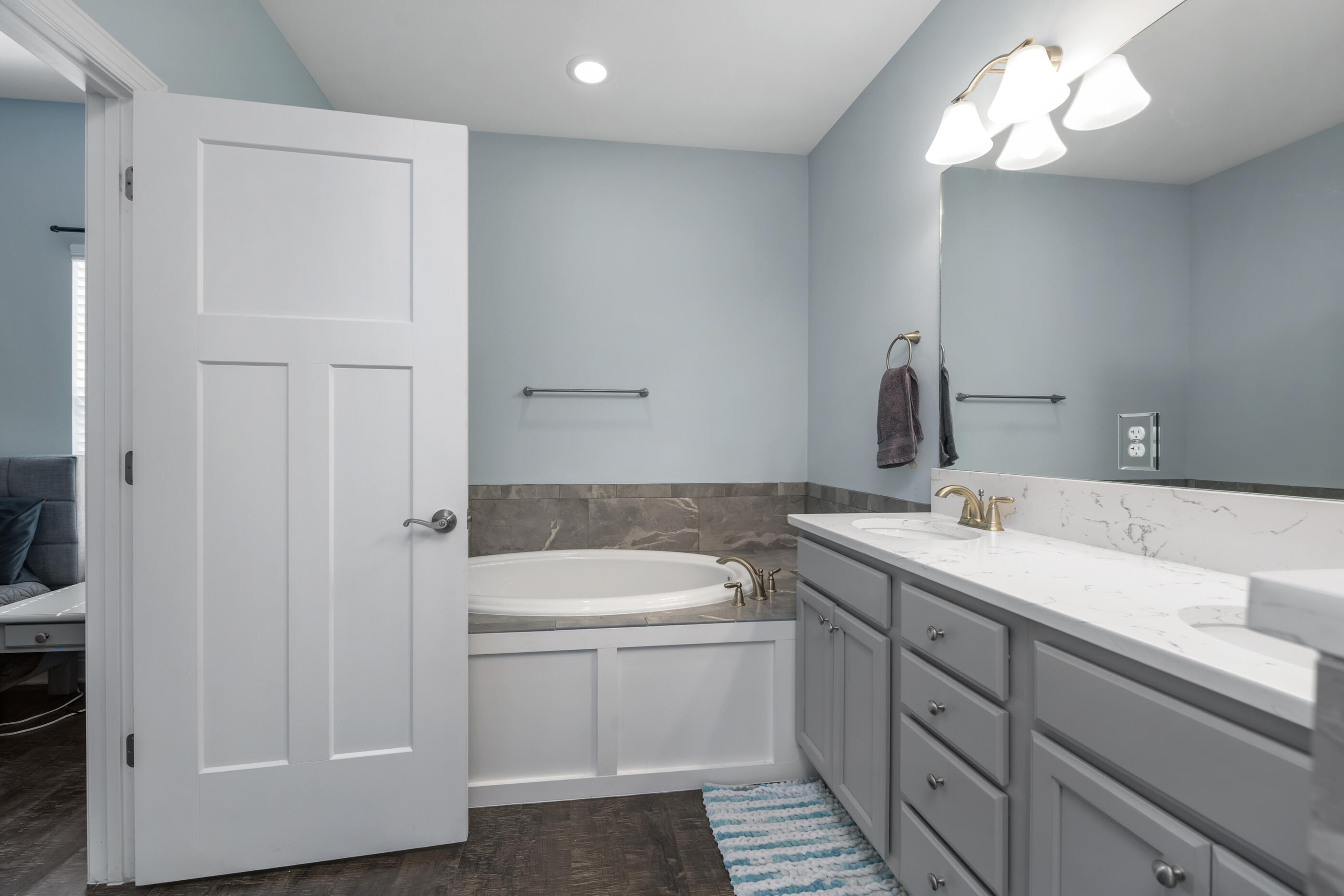 CROSS CREEK - Residential