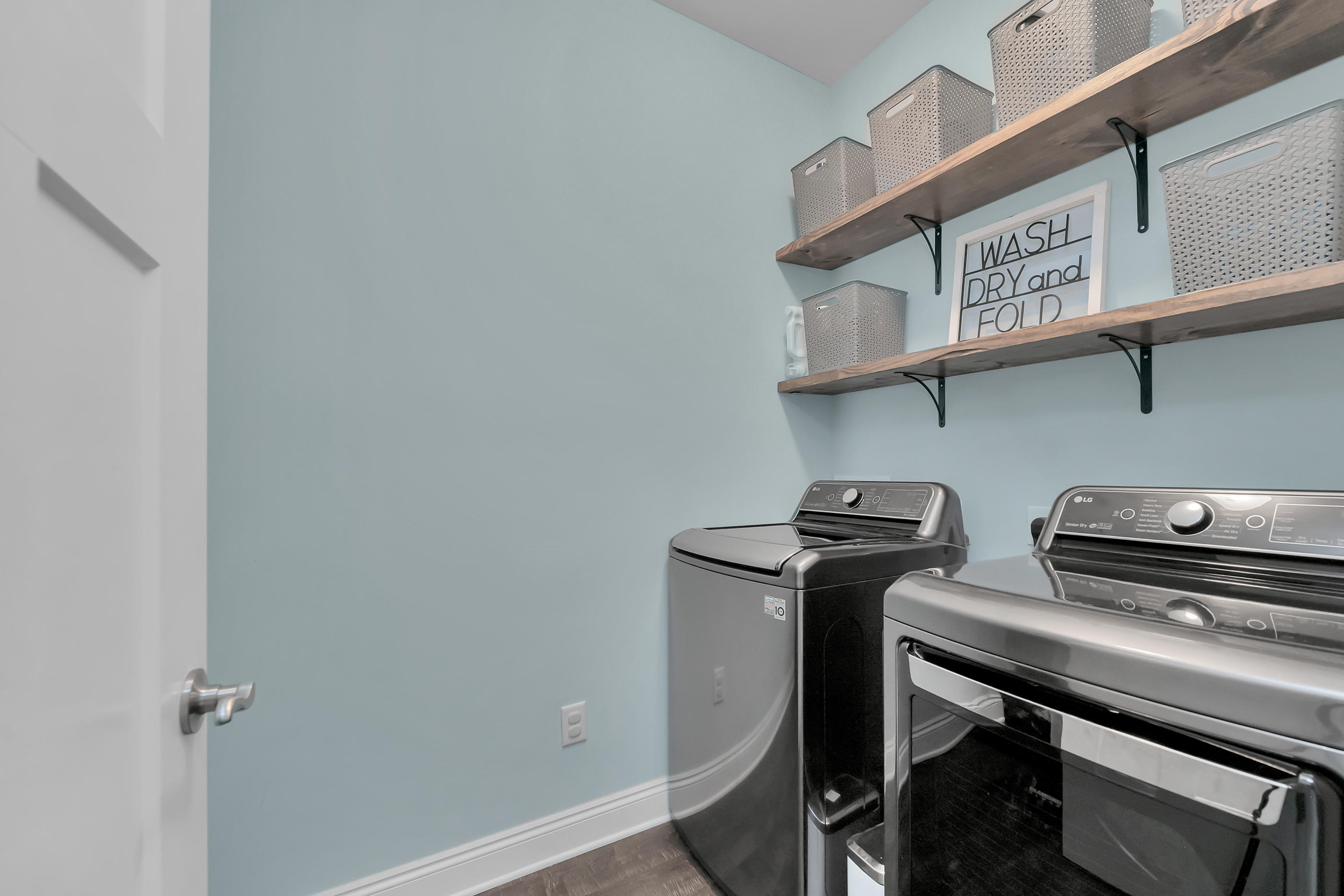 CROSS CREEK - Residential