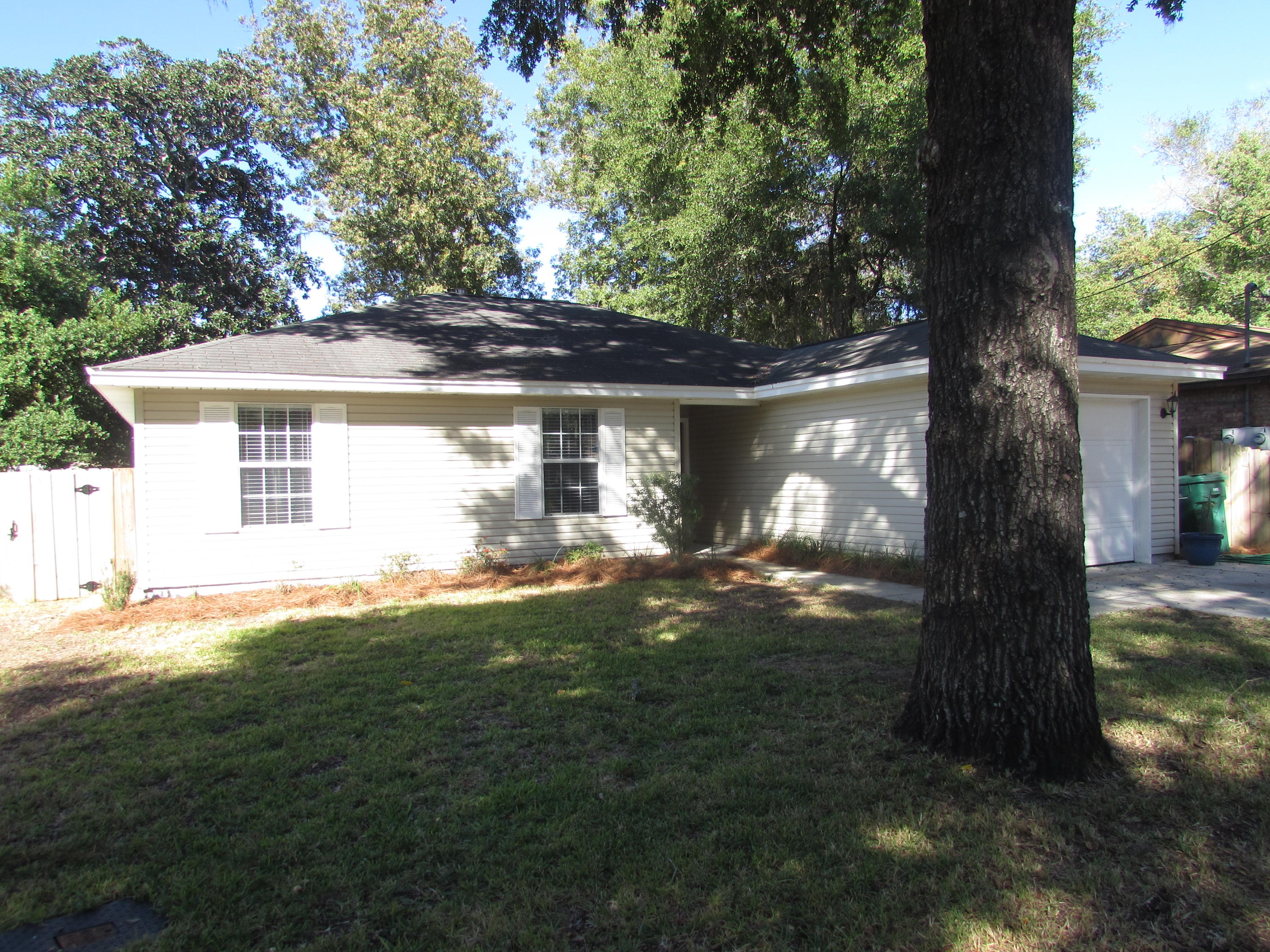 VALPARAISO PINECREST 5 - Residential