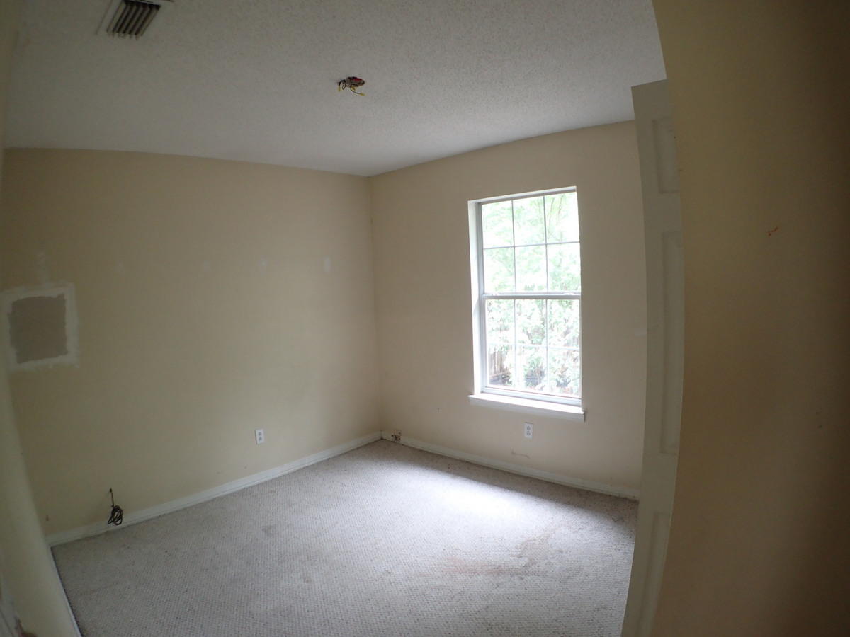 SOUTH POINTE EST. - Residential