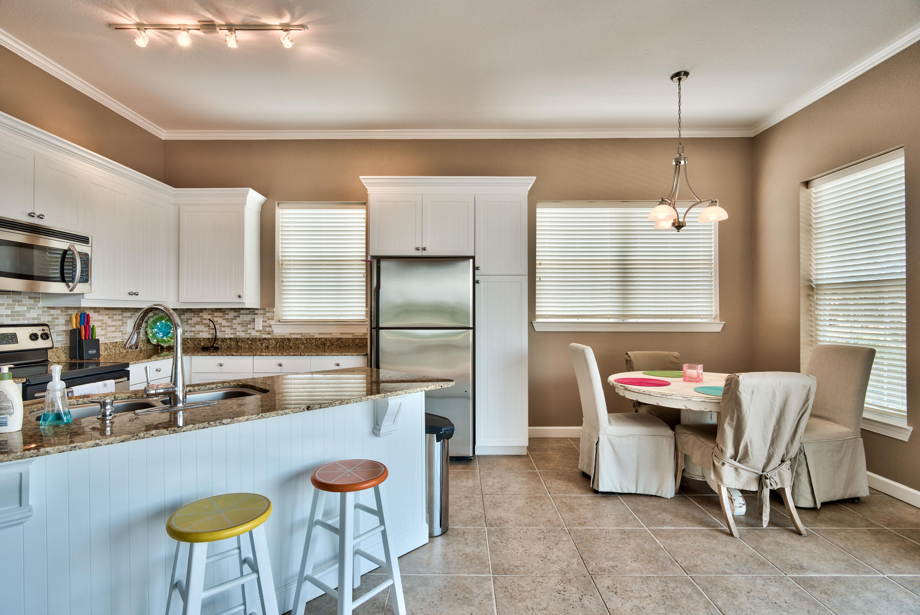 CRYSTAL COVE - Residential