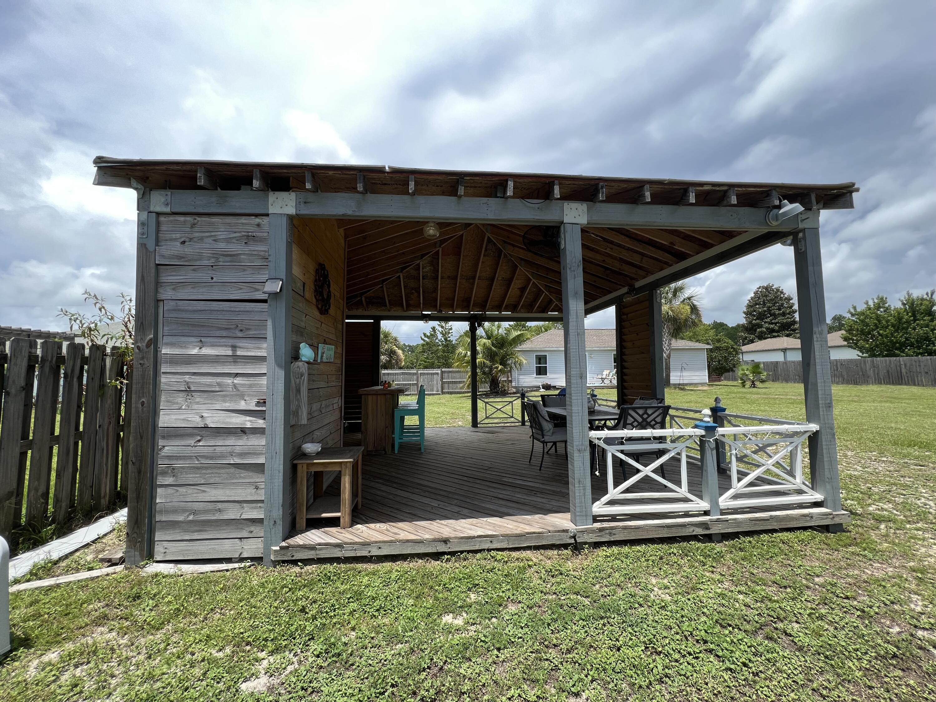 NAVARRE FIRST ADD - Residential