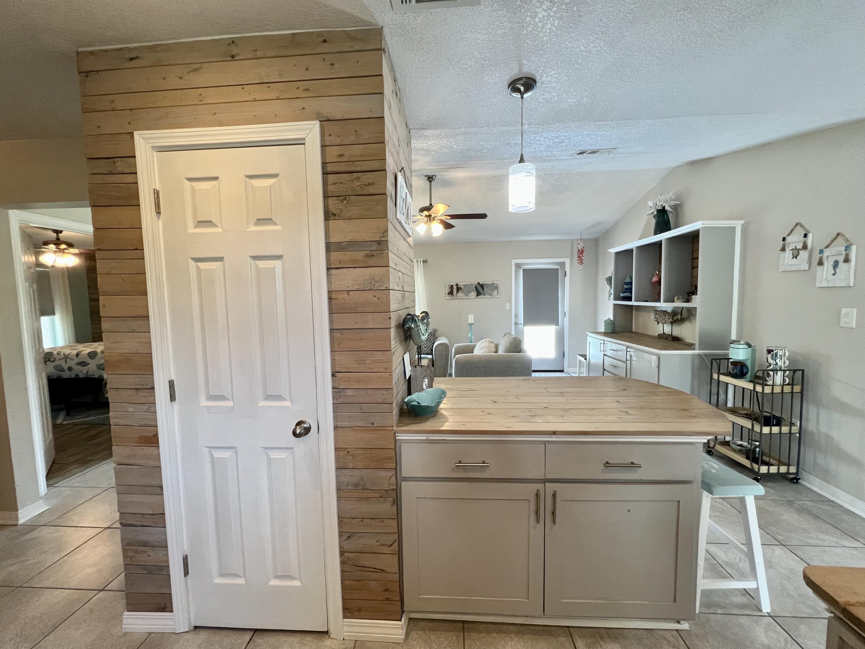 NAVARRE FIRST ADD - Residential