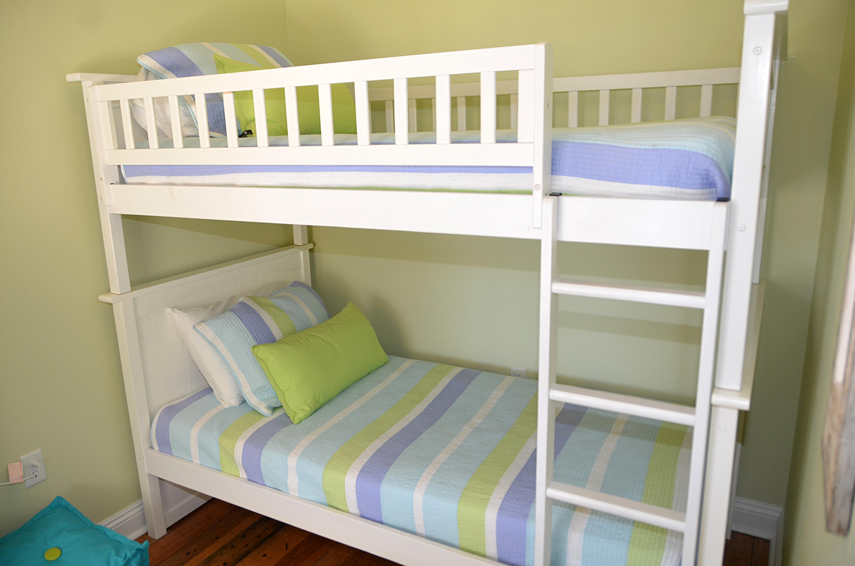 VILLAGES OF CRYSTAL BEACH - Residential