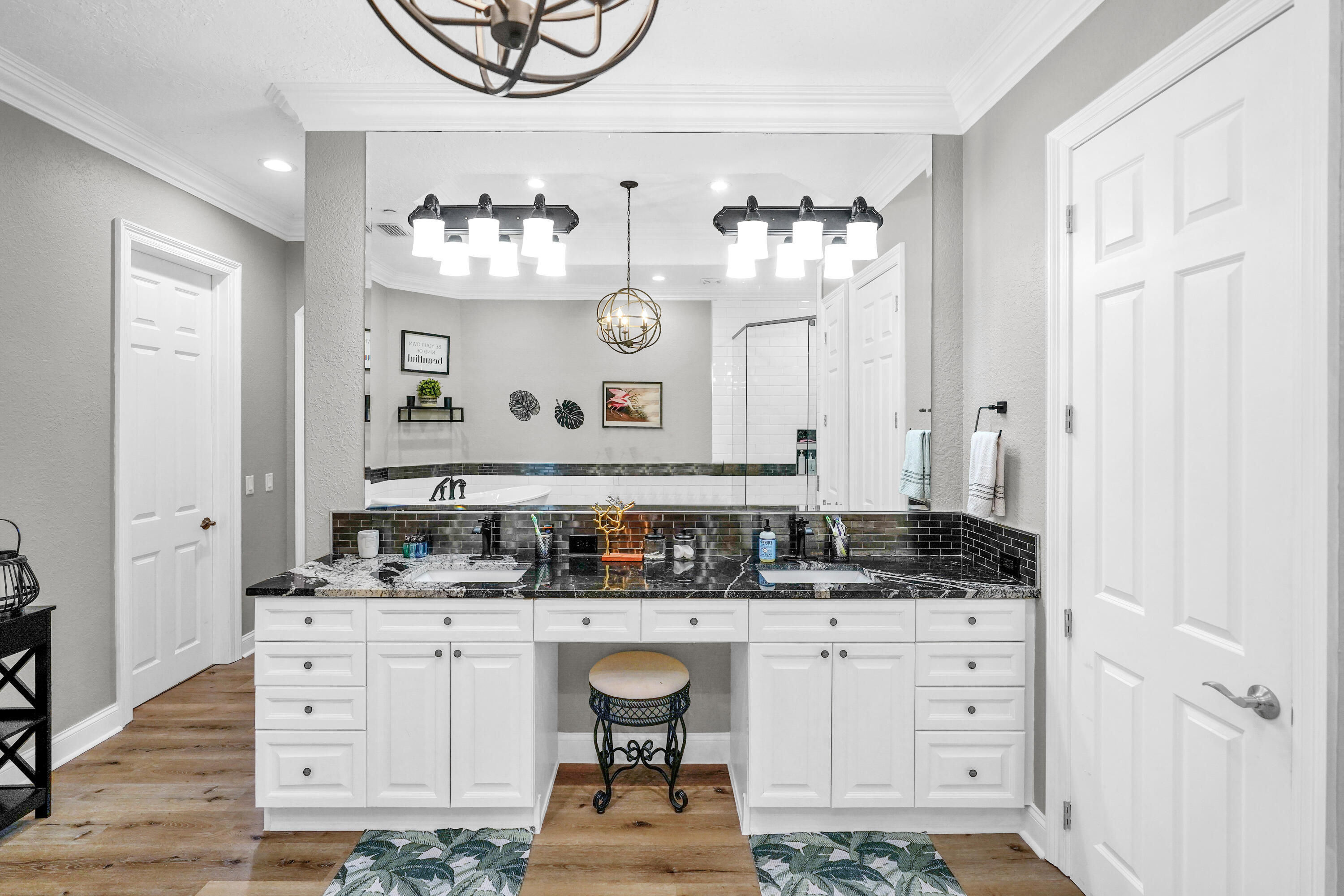 TRANQUIL HARBOR - Residential