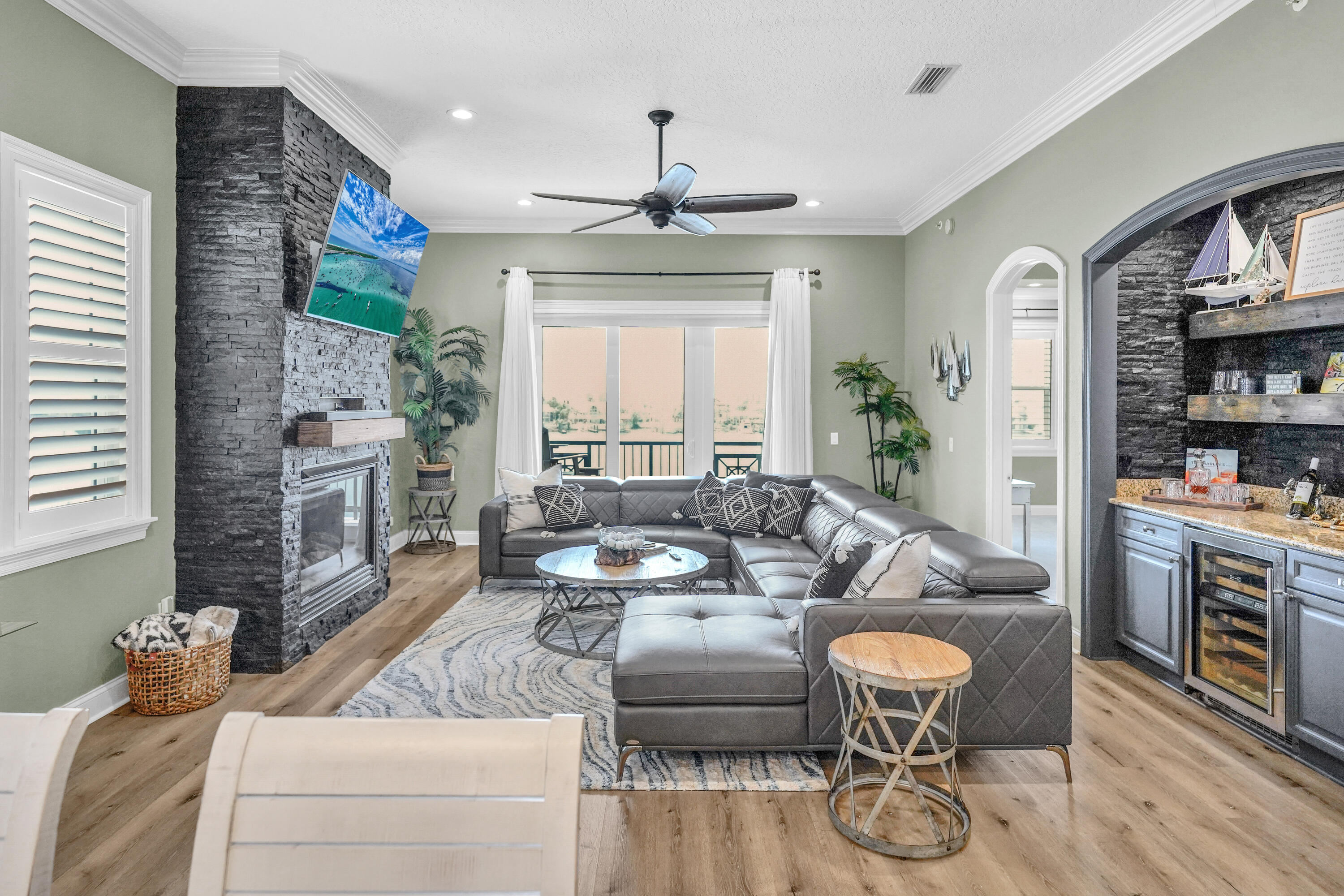 TRANQUIL HARBOR - Residential