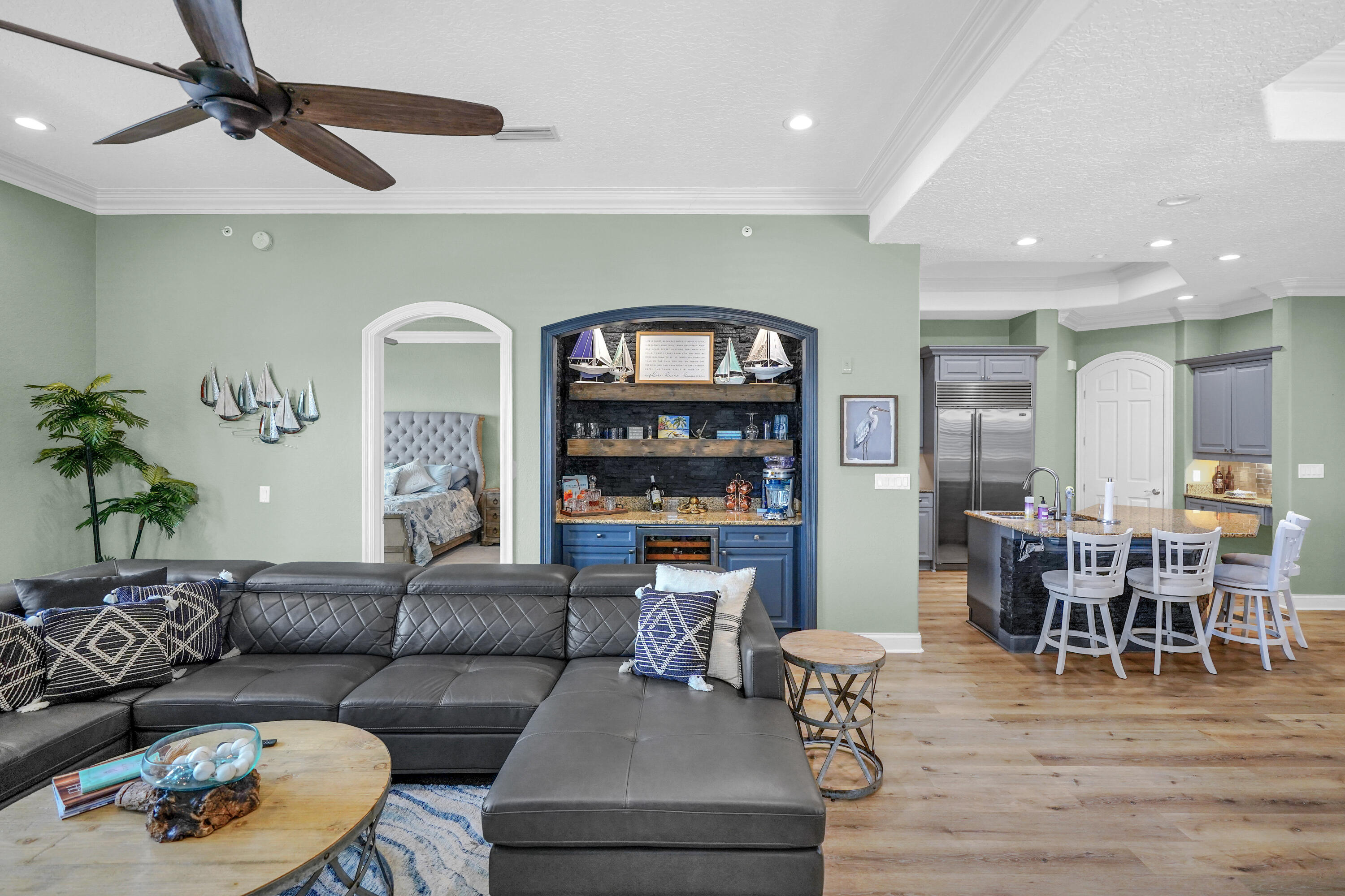 TRANQUIL HARBOR - Residential