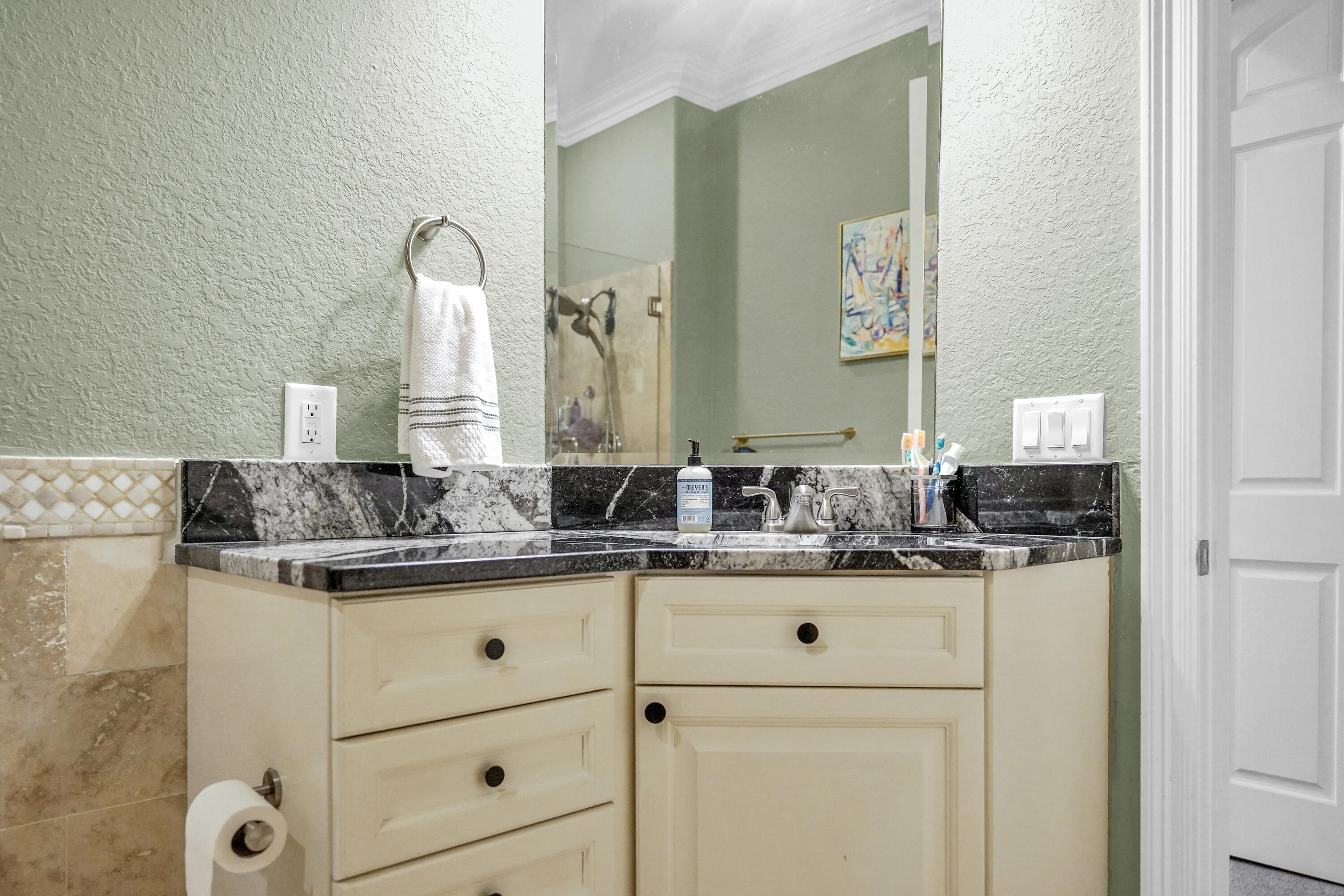 TRANQUIL HARBOR - Residential