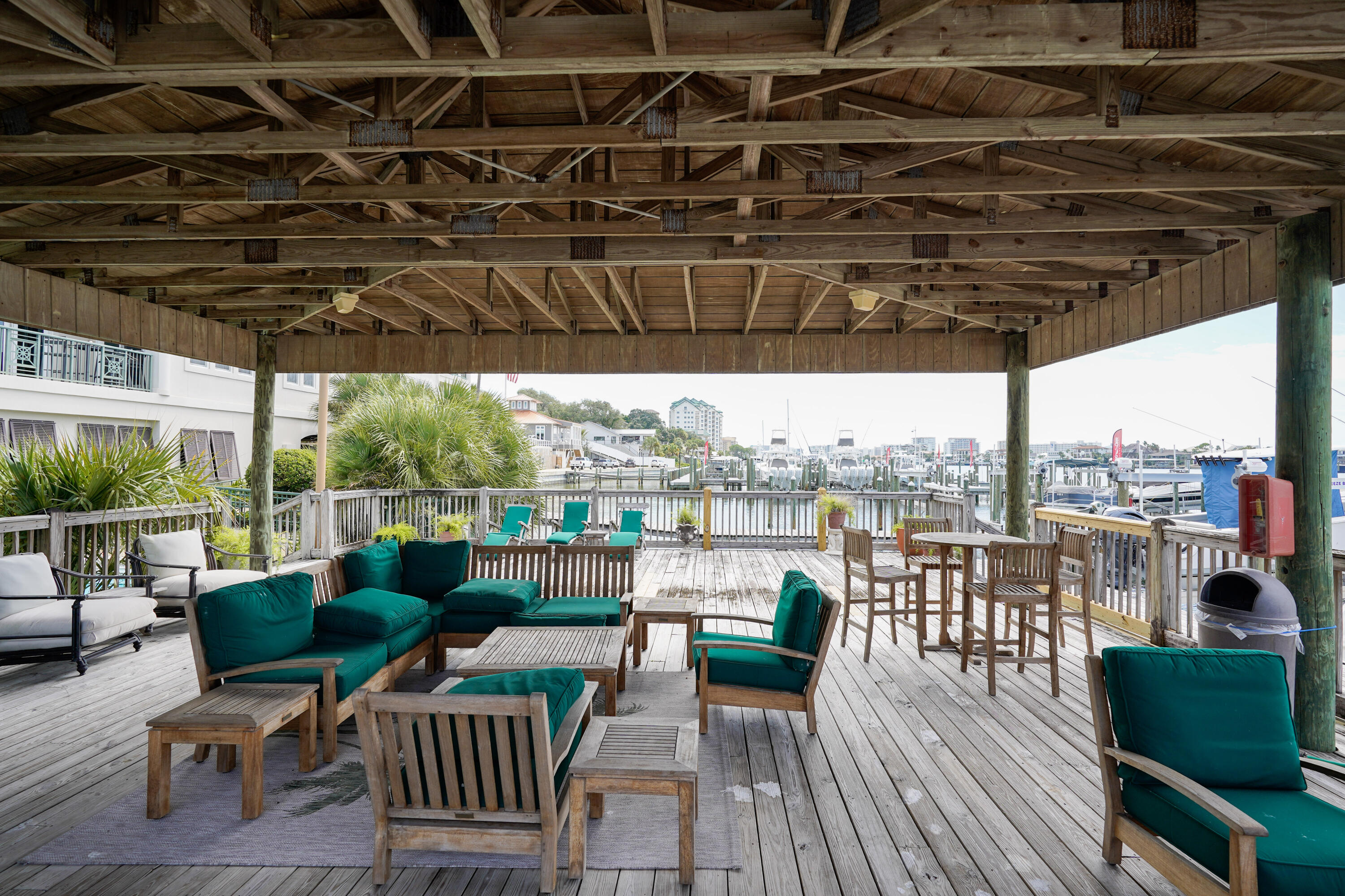 TRANQUIL HARBOR - Residential