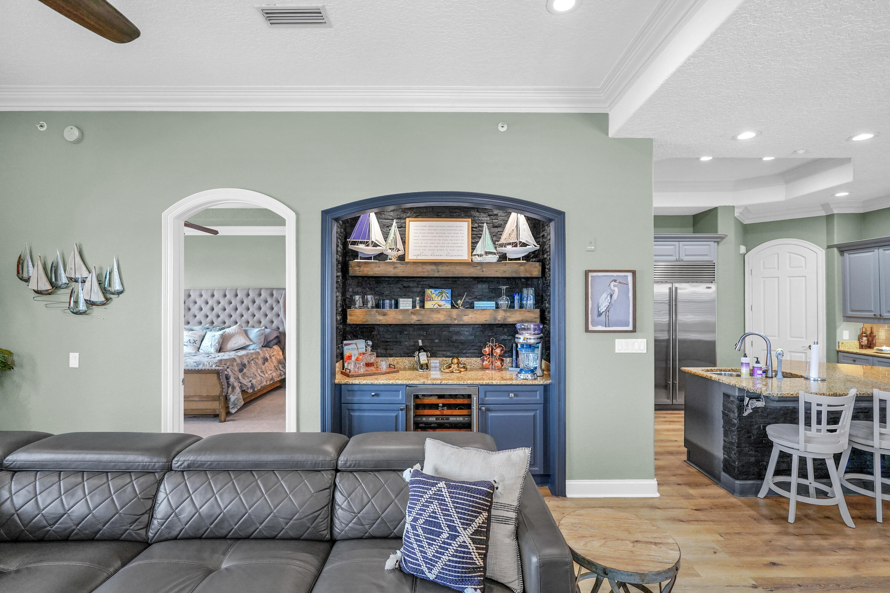 TRANQUIL HARBOR - Residential